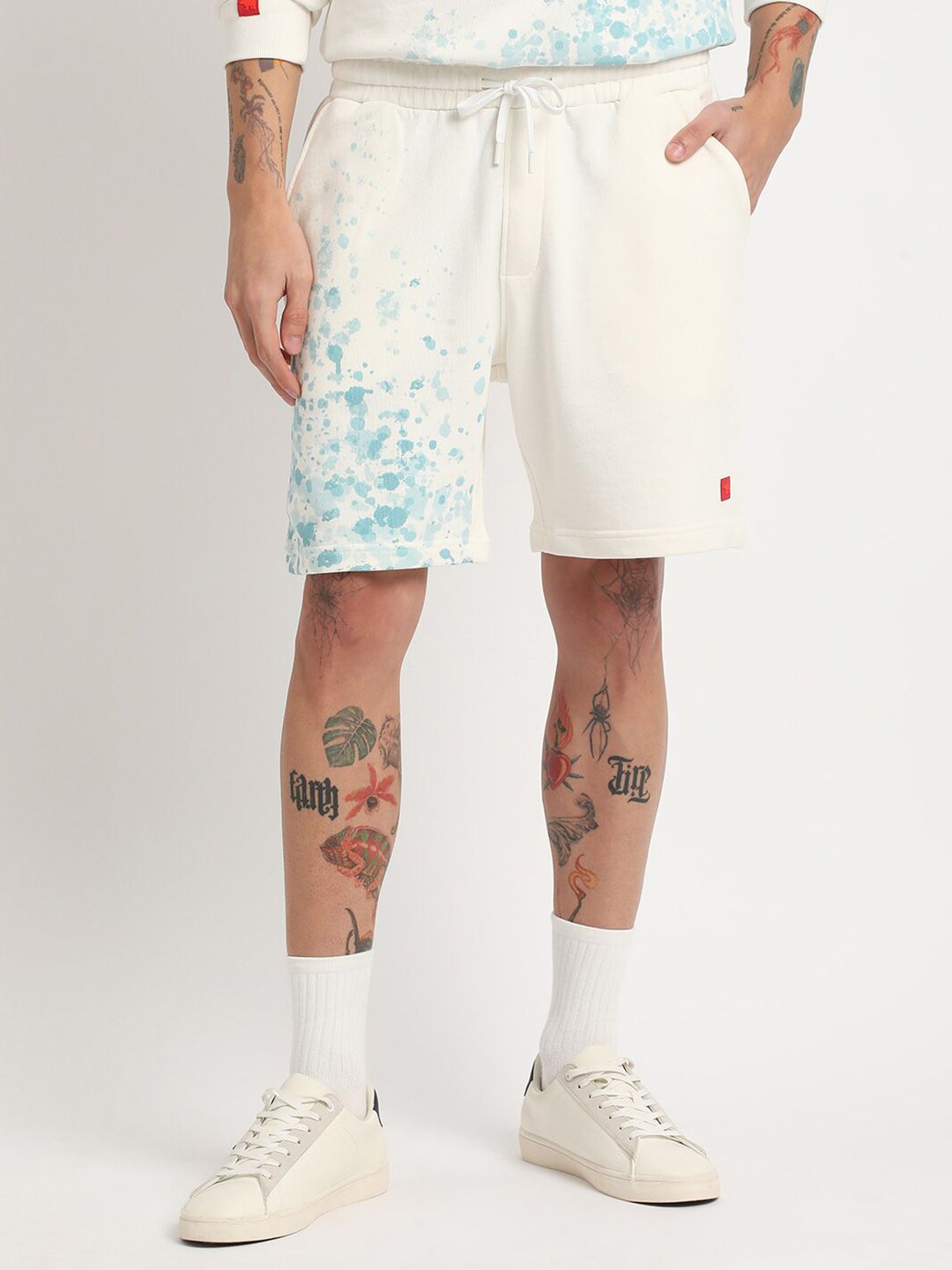 THE BEAR HOUSE Men Abstract Printed Pure Cotton Shorts