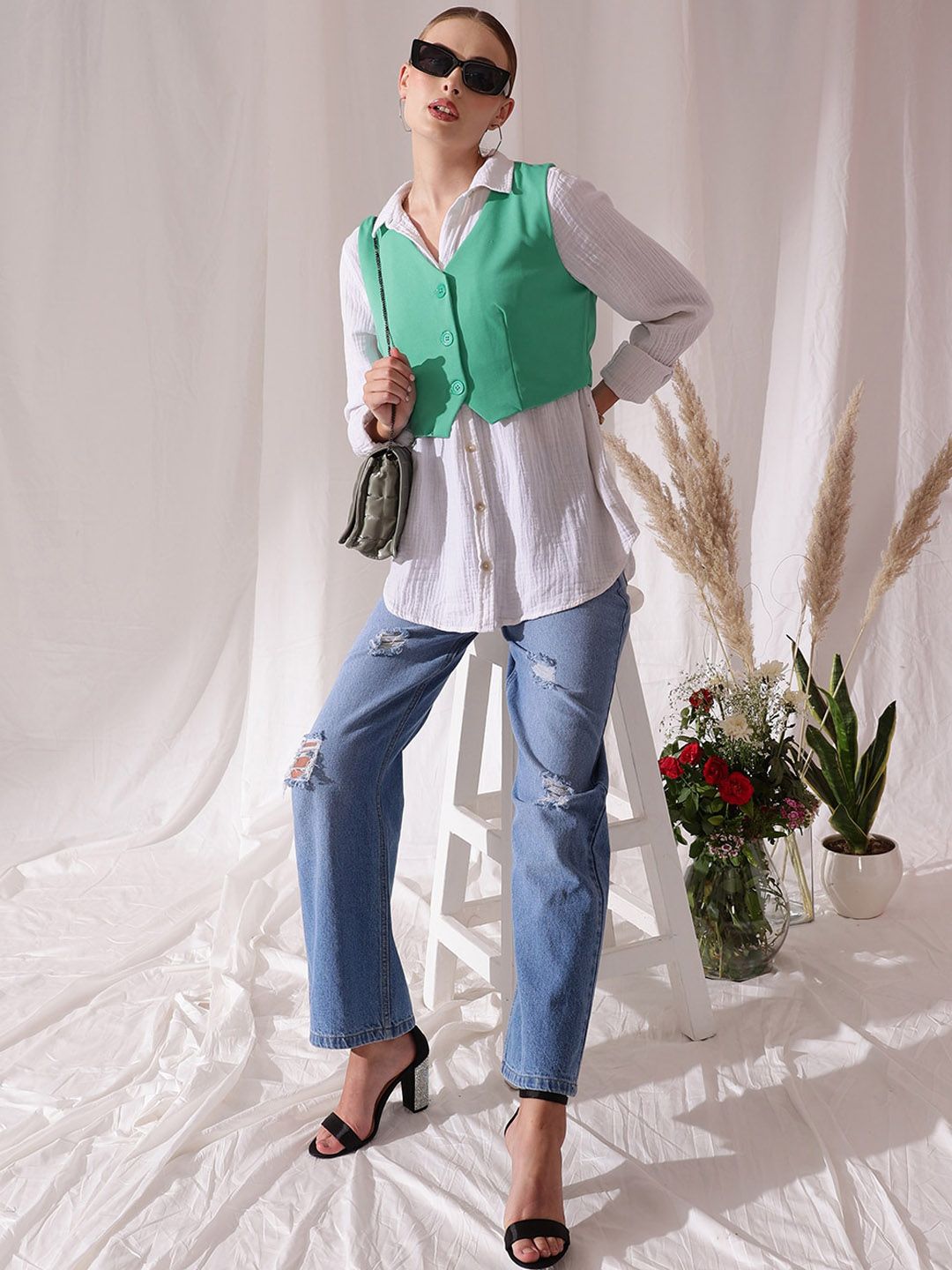 STREET 9 V-Neck Sleeveless Waistcoat