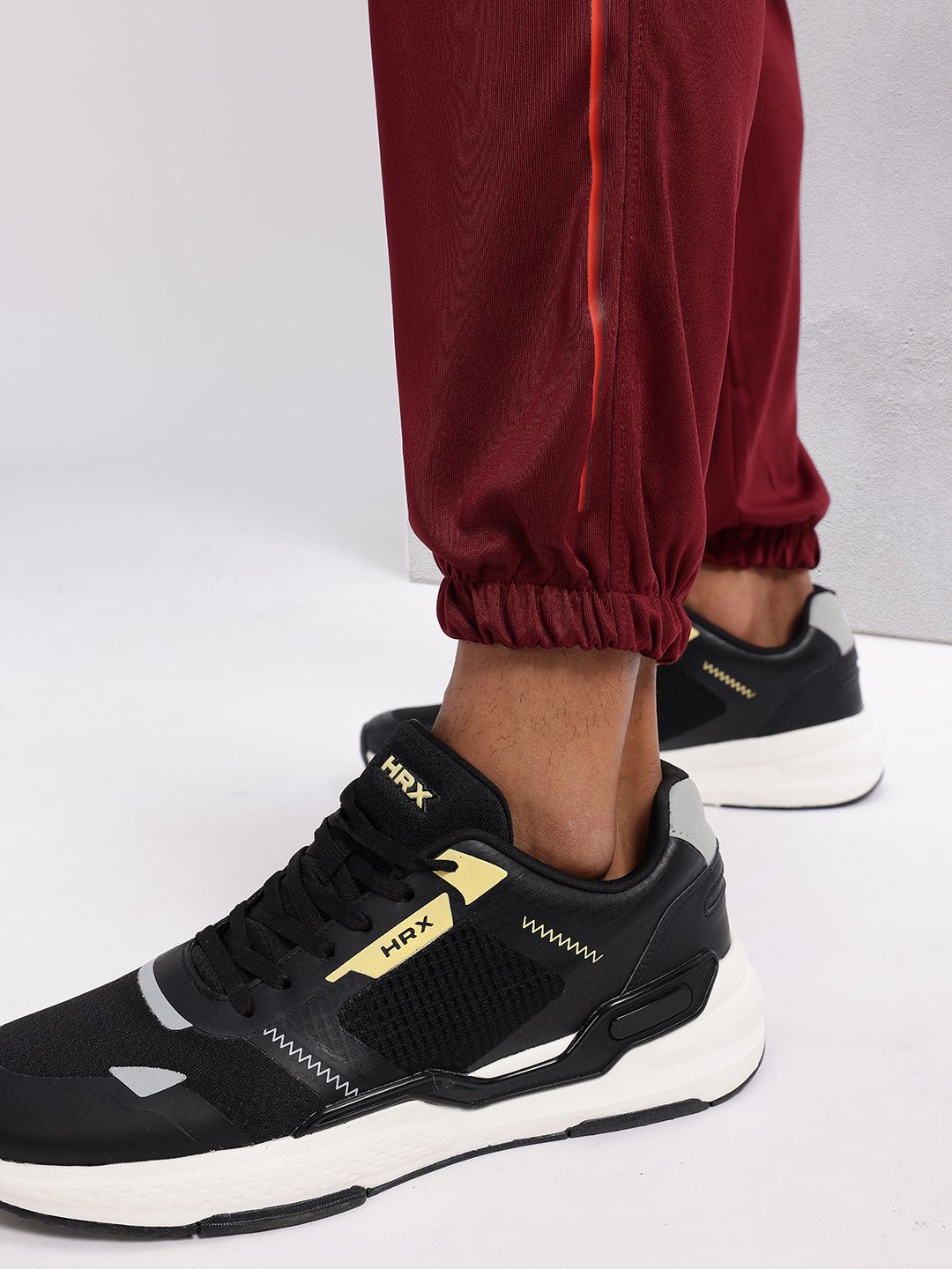 HRX by Hrithik Roshan Men Mid-Rise Rapid-Dry Training Joggers