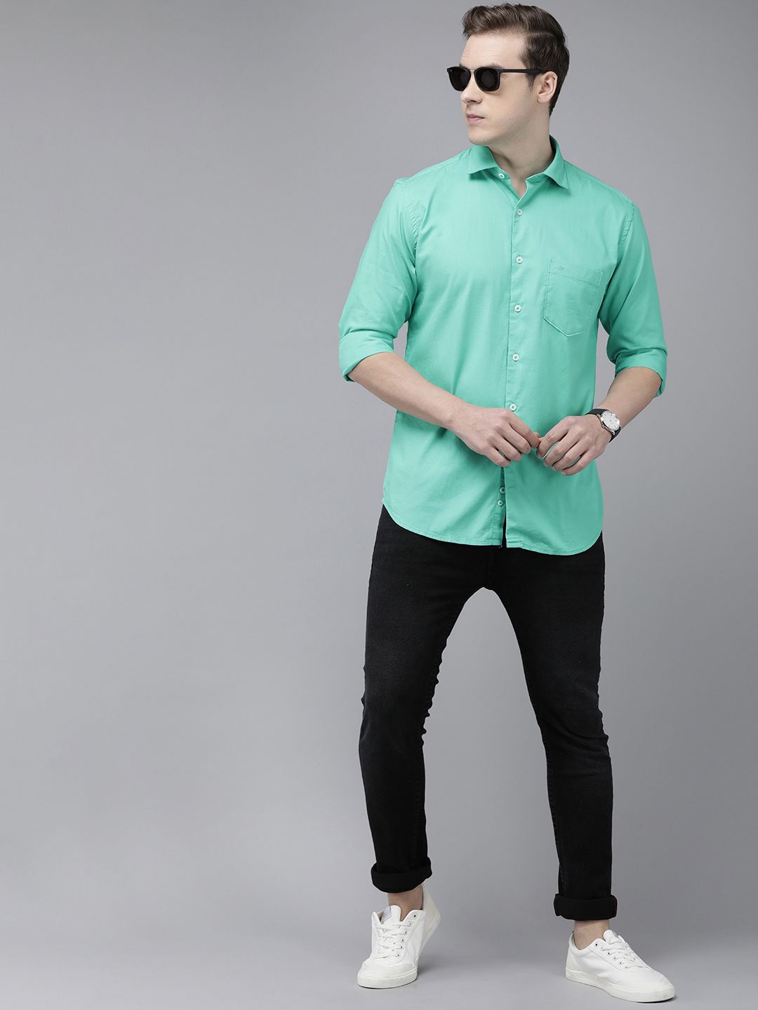 Park Avenue Pure Cotton Solid Slim Fit Casual Shirt