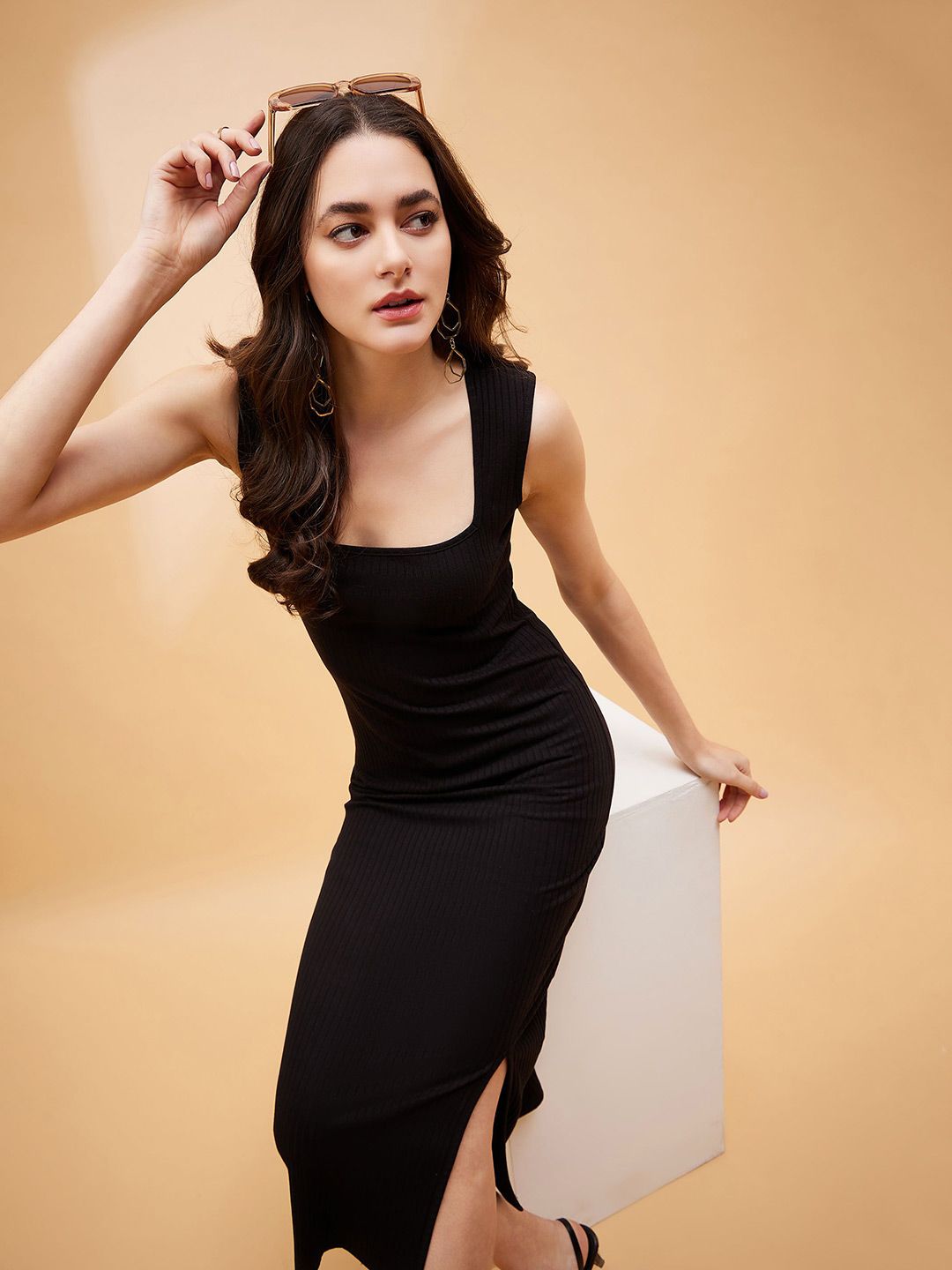 SASSAFRAS BASICS Self Design Shoulder Straps Bodycon Midi Dress