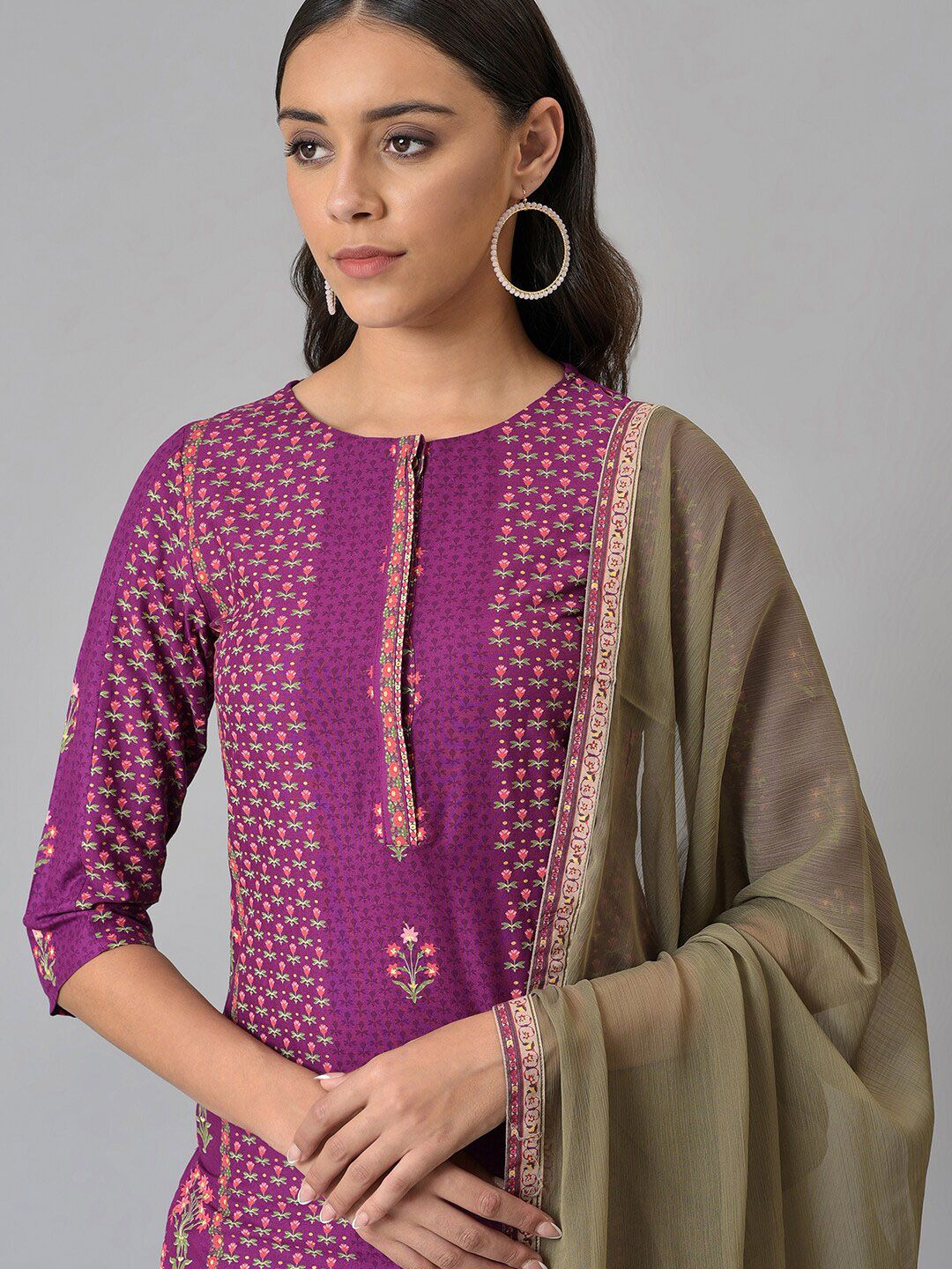W Festive Floral Print Rayon Kurta With Straight Pant & Dupatta