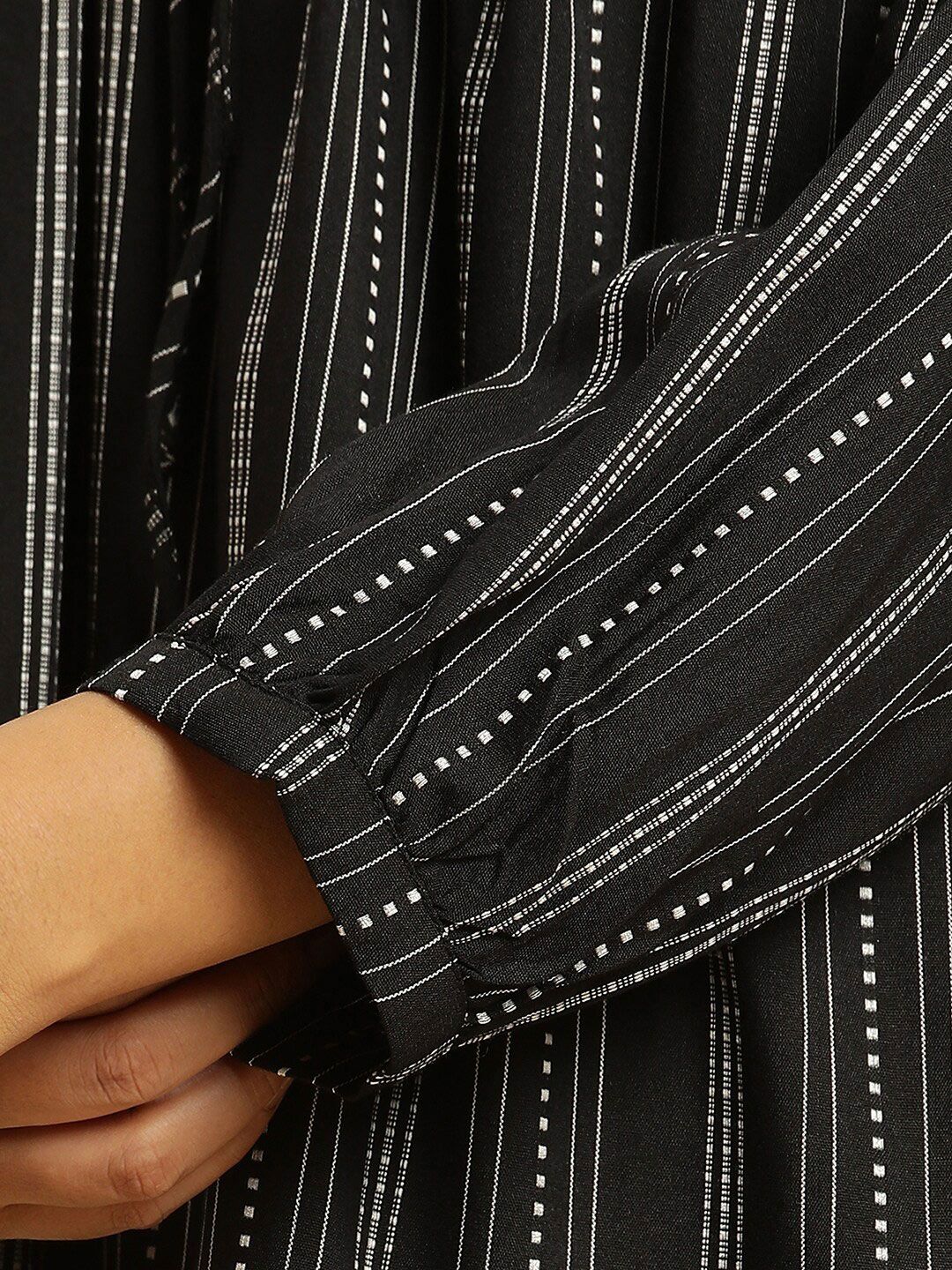 W Black Striped Tie-Up Neck Raglan Sleeves Longline Top