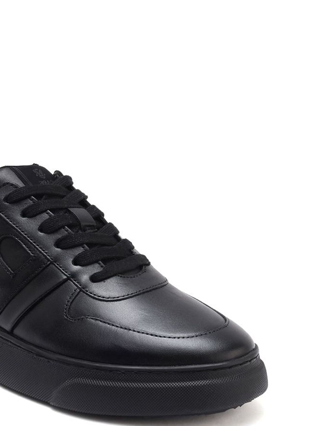 RARE RABBIT Men Cygnus Textured Leather Sneakers