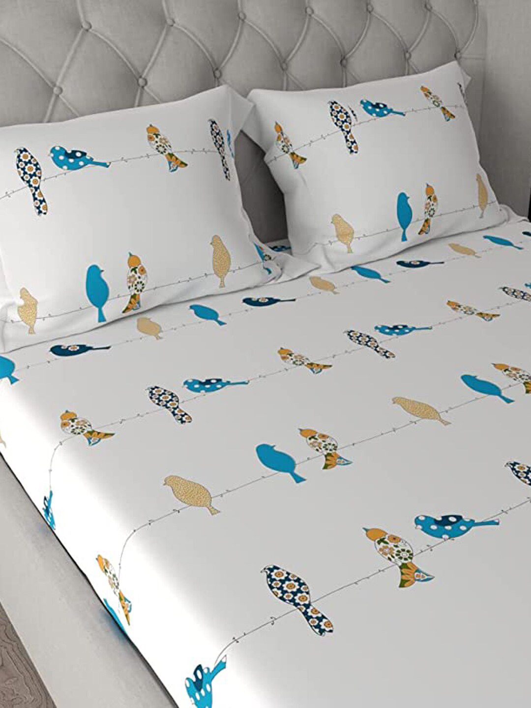 URBAN SPACE White & Blue 144 TC Cotton Queen Bedsheet with 2 Pillow Covers