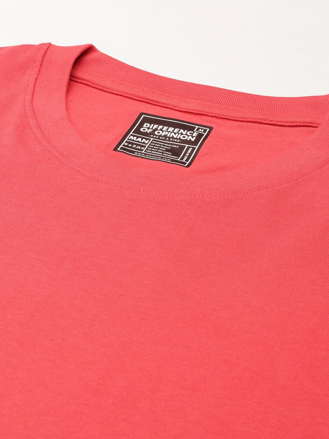 Difference of Opinion Men Coral Pure Cotton Drop-Shoulder Oversized Fit T-shirt