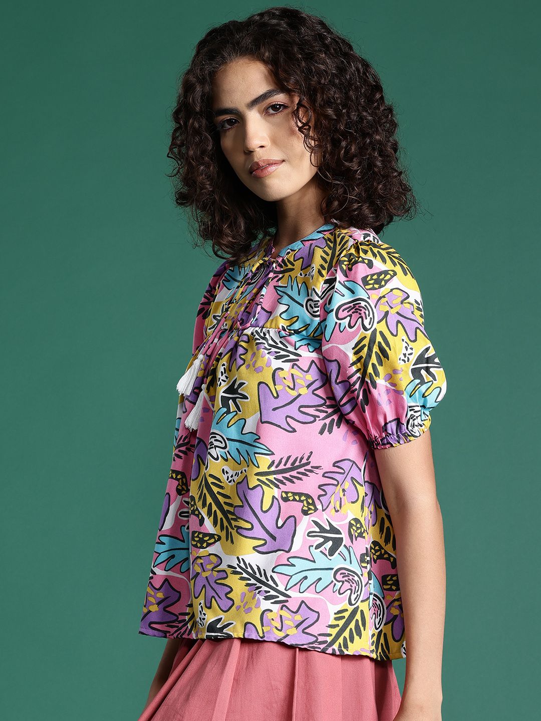 DressBerry Graphic Print Tie-Up Neck Puff Sleeve Top