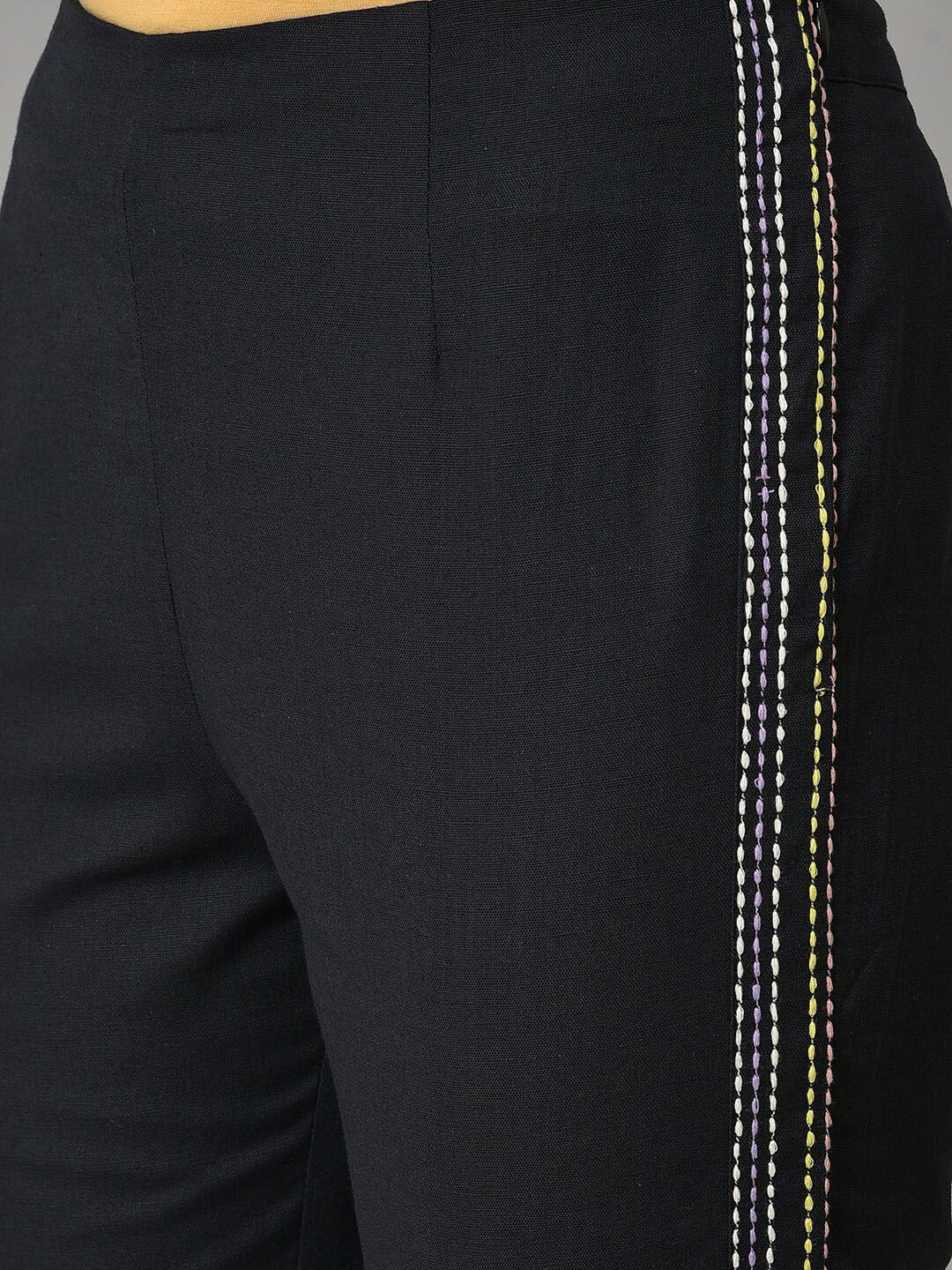 W Women Mid-Rise Regular Fit Cotton Trousers