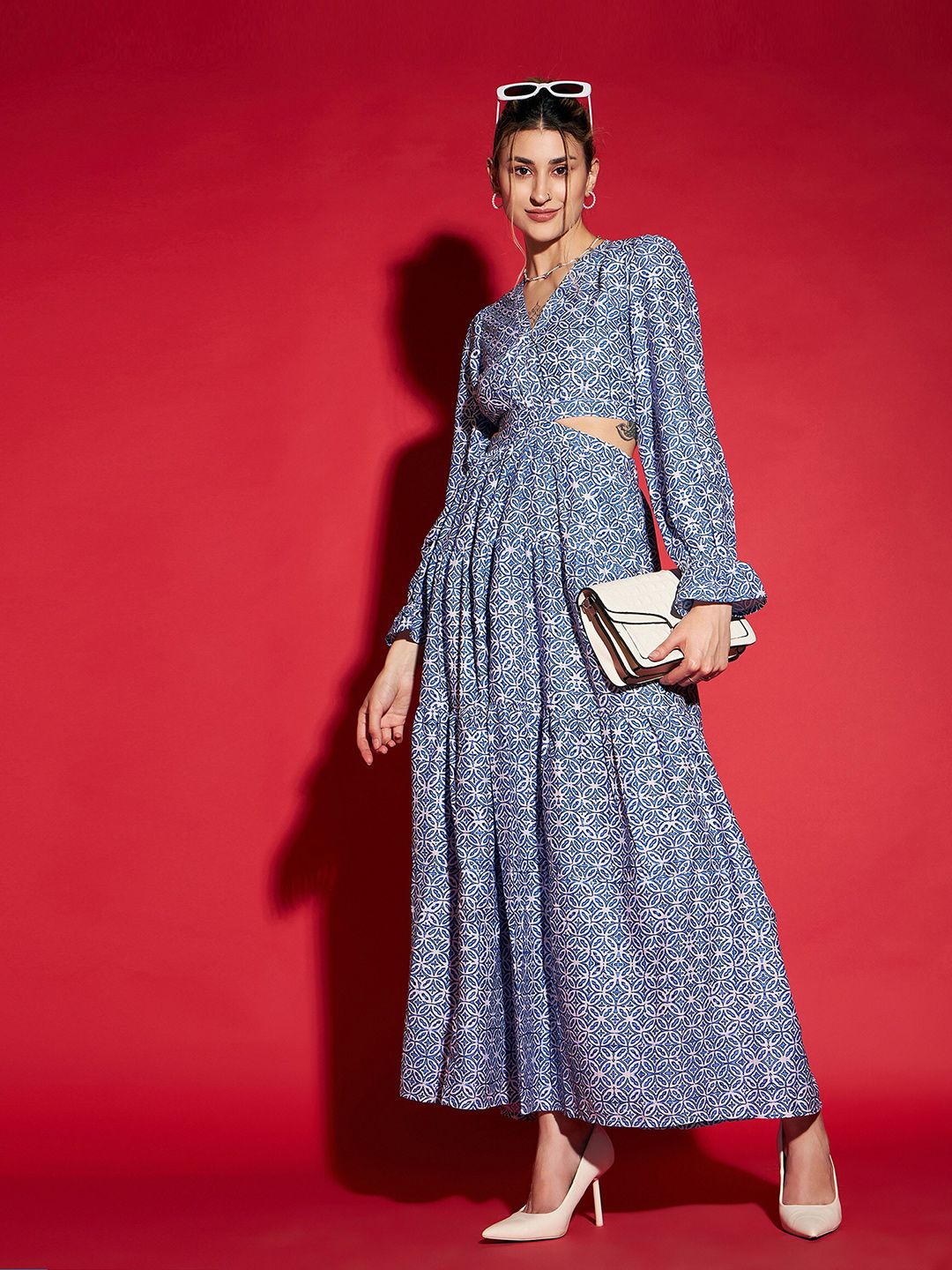 SASSAFRAS Blue Floral Printed Cut-Out Crepe Maxi Dress