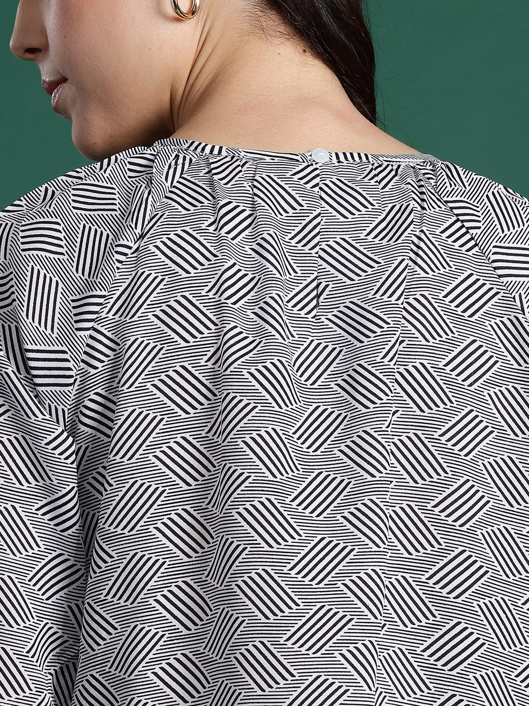 DressBerry Geometric Print Flared Sleeve Top