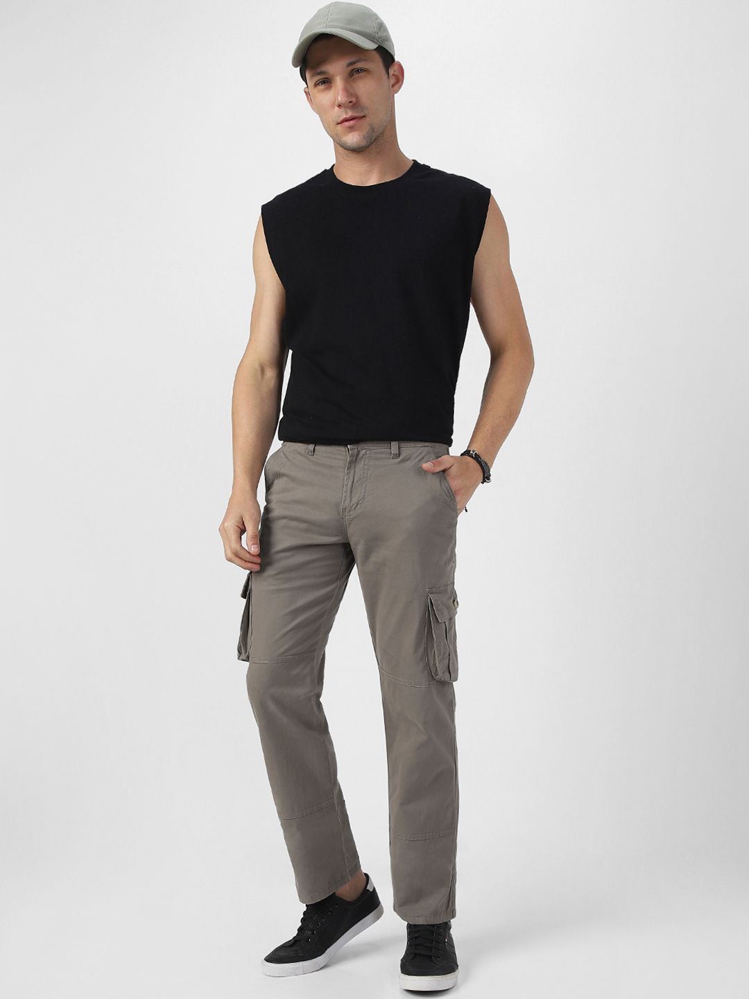 Urbano Fashion Men Mid-Rise Cargos Trousers