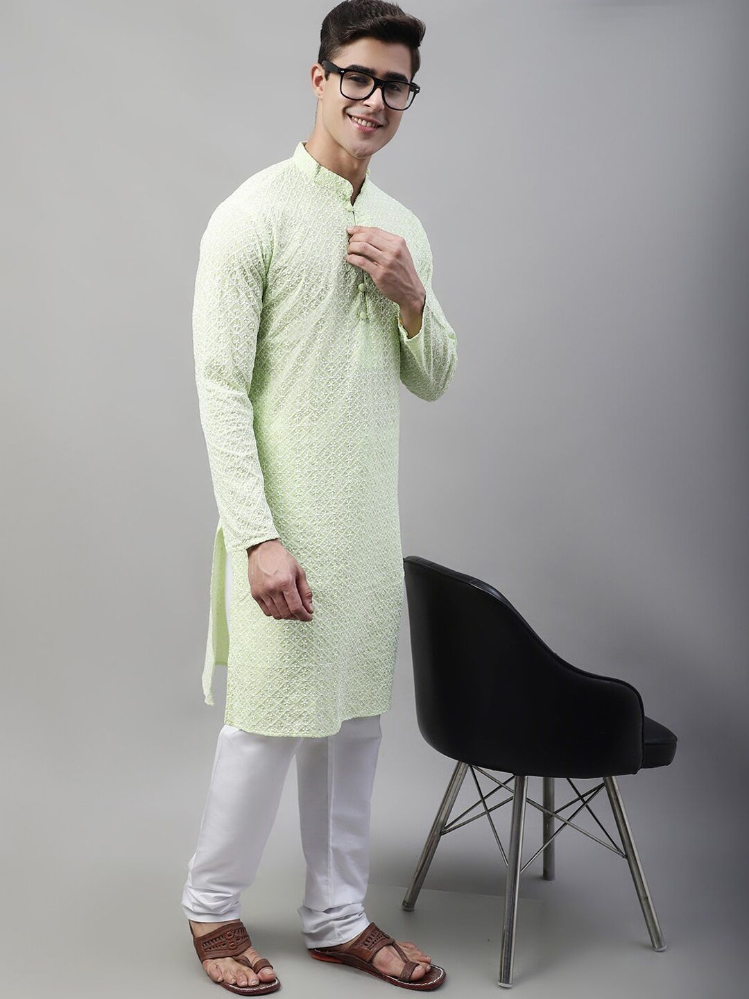 Jompers Geometric Chikankari Embroidered Pure Cotton Kurta