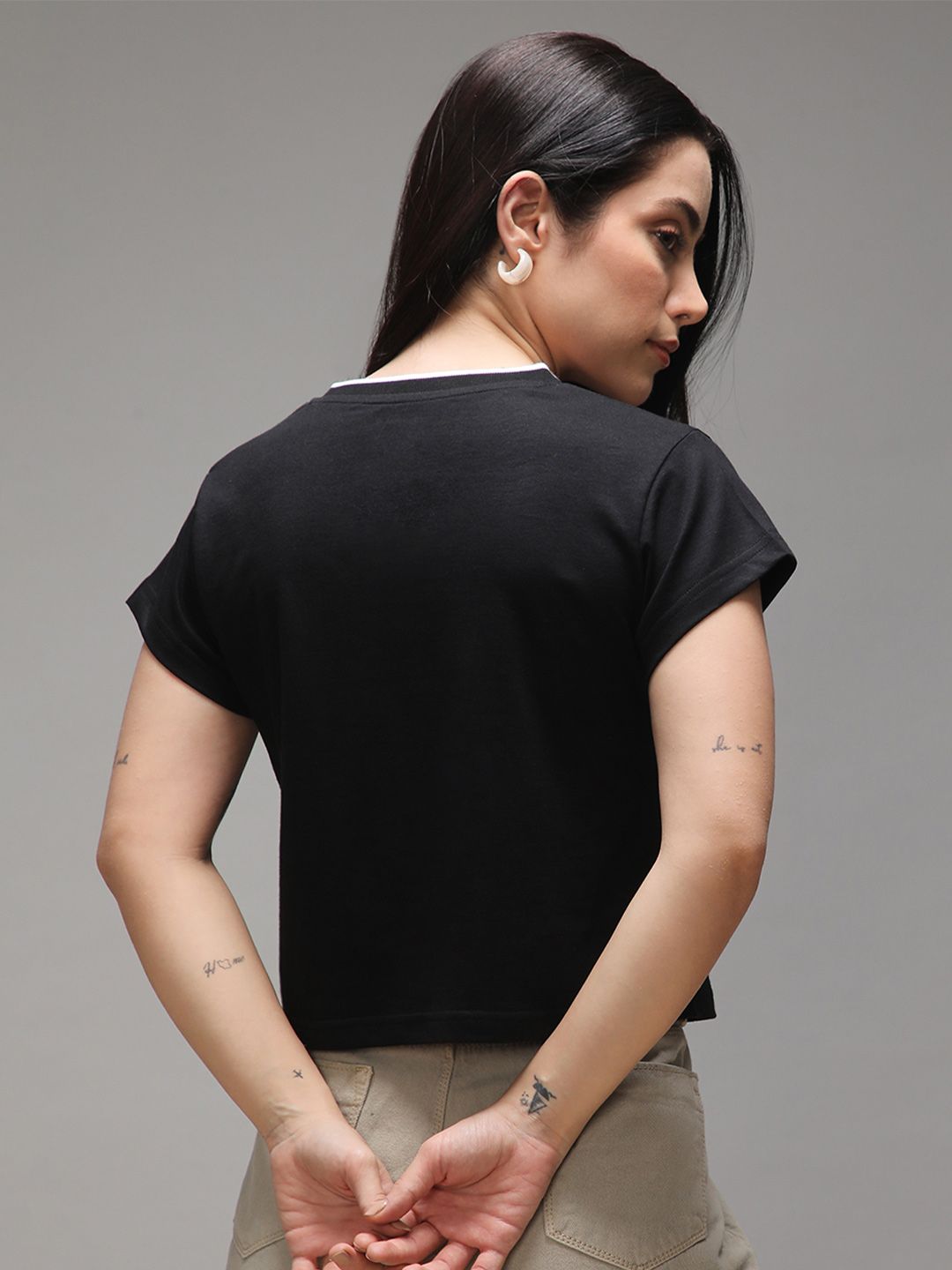 DILLINGER Women Regular Fit Cropped V-Neck Varsity Printed Tshirt