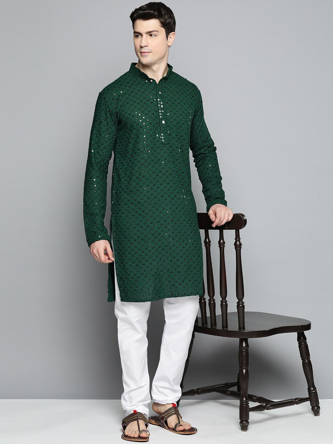 Jompers Men Chikankari Embroidered Cotton Kurta