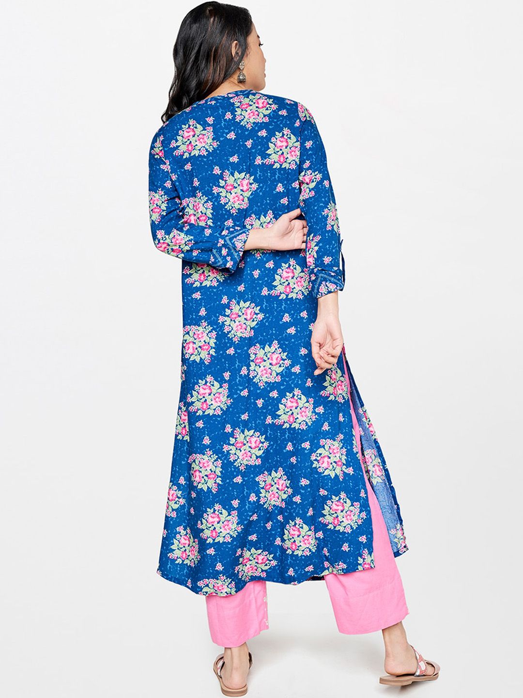 Global Desi Floral Printed Keyhole Neck Kurta