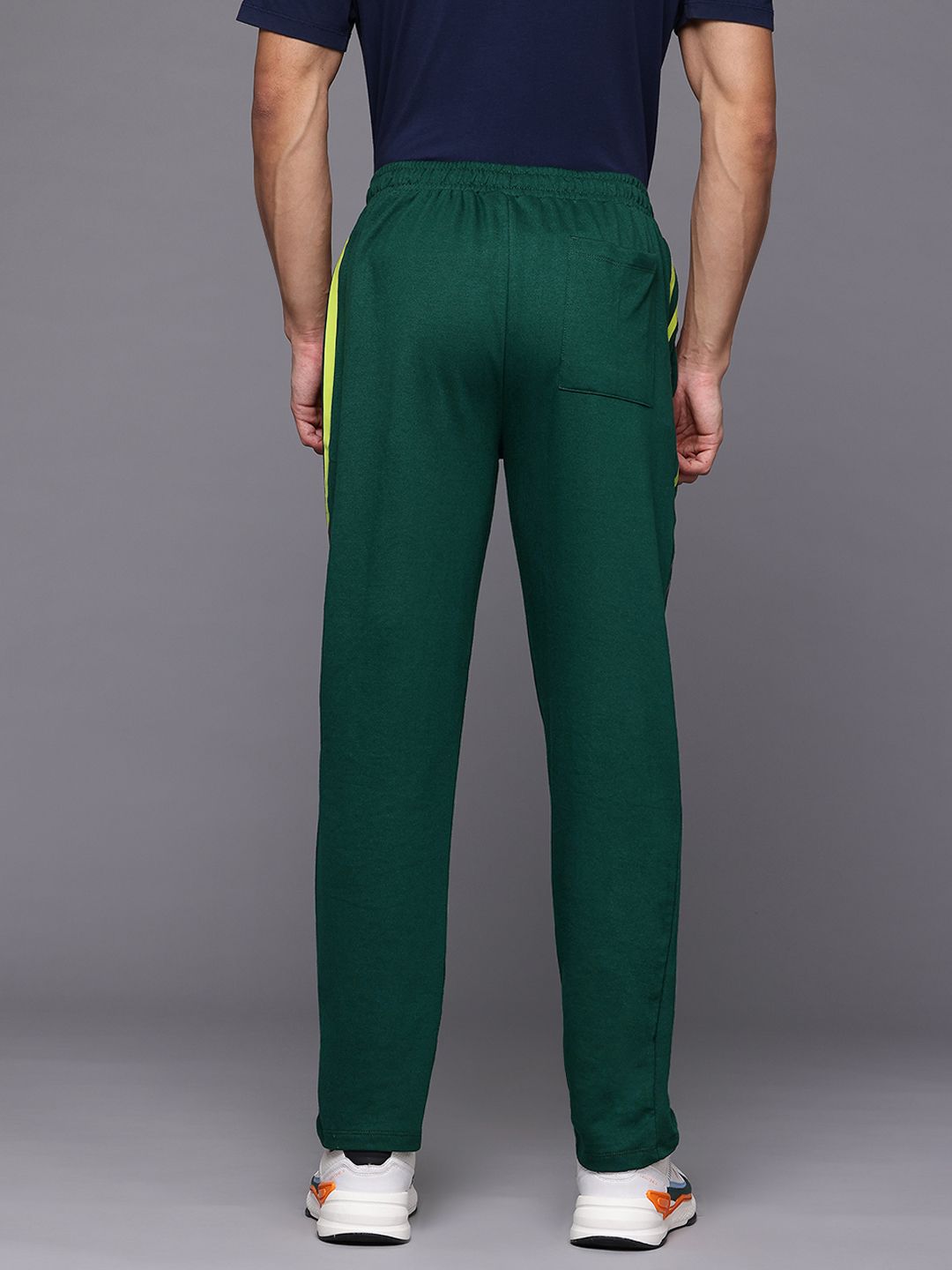 HRX by Hrithik Roshan Men Striped Lifestyle Track pants