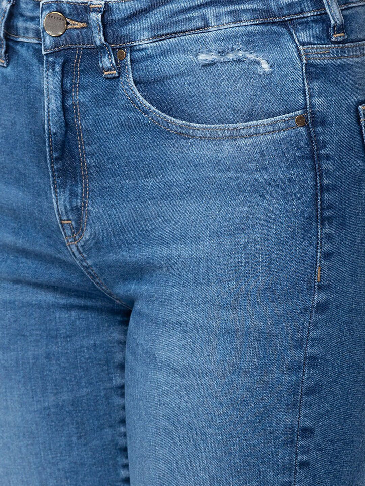SPYKAR Women Light Blue Straight Fit Mildly Distressed Cotton Light Fade Jeans