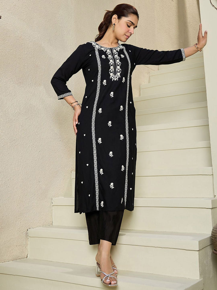 Indo Era Floral Embroidered Round Neck Straight Kurta