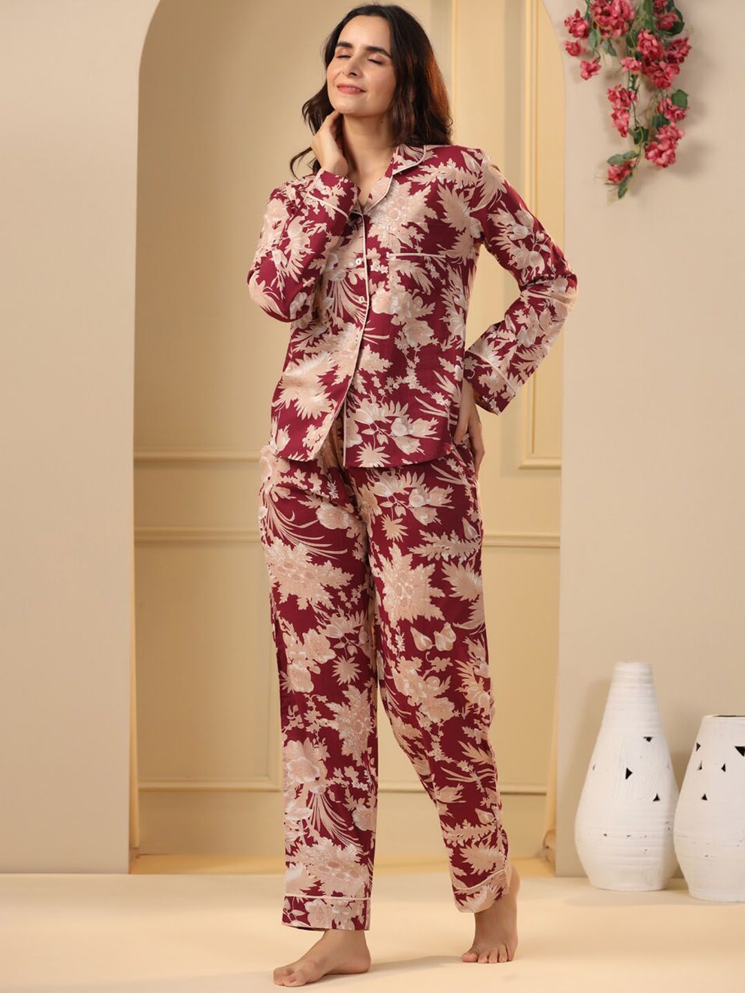 SANSKRUTIHOMES Maroon & Beige Floral Printed Pure Cotton Night Suit