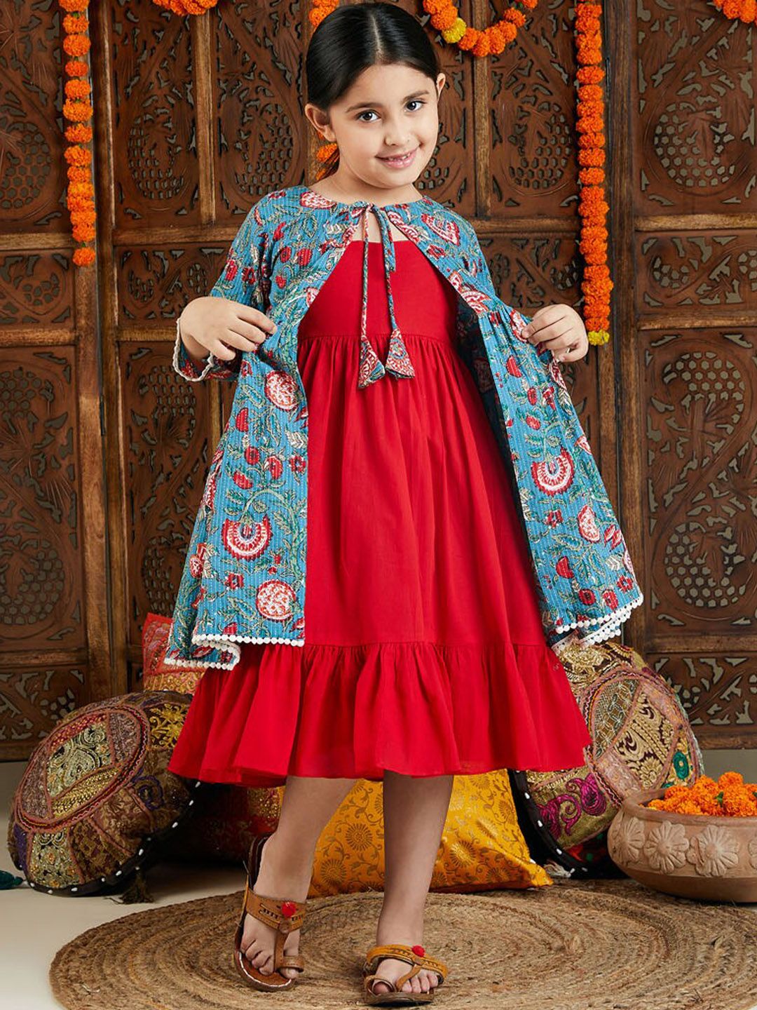 VASTRAMAY Girls Shoulder Straps Cotton Fit & Flare Ethnic Dress With Jacket