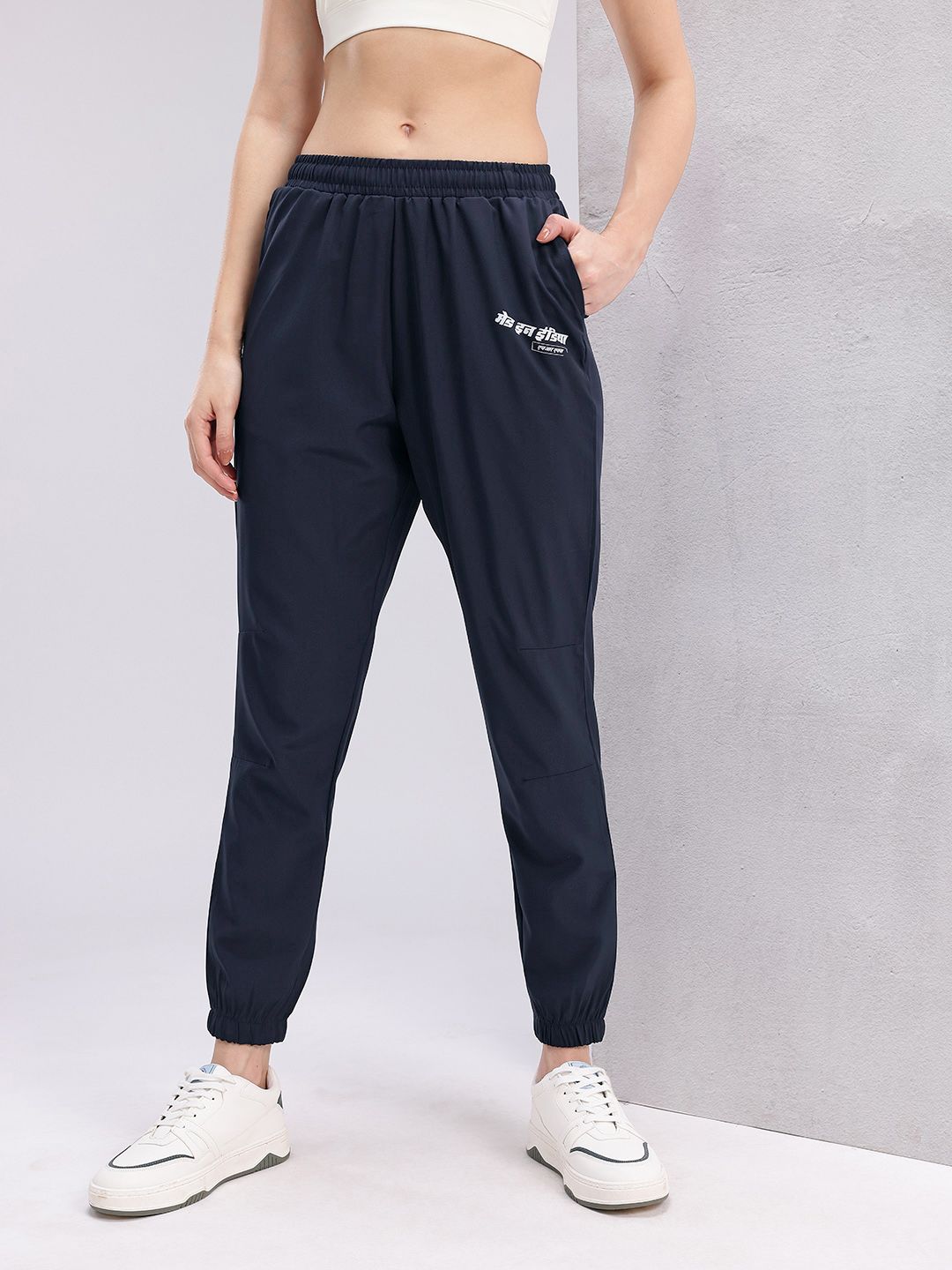 HRX by Hrithik Roshan Women Mid-Rise Regular Fit Lifestyle Joggers