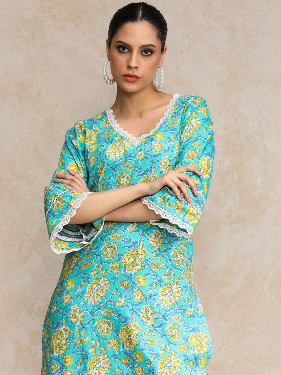 Varanga Women Floral Printed Indie Florals Kurta