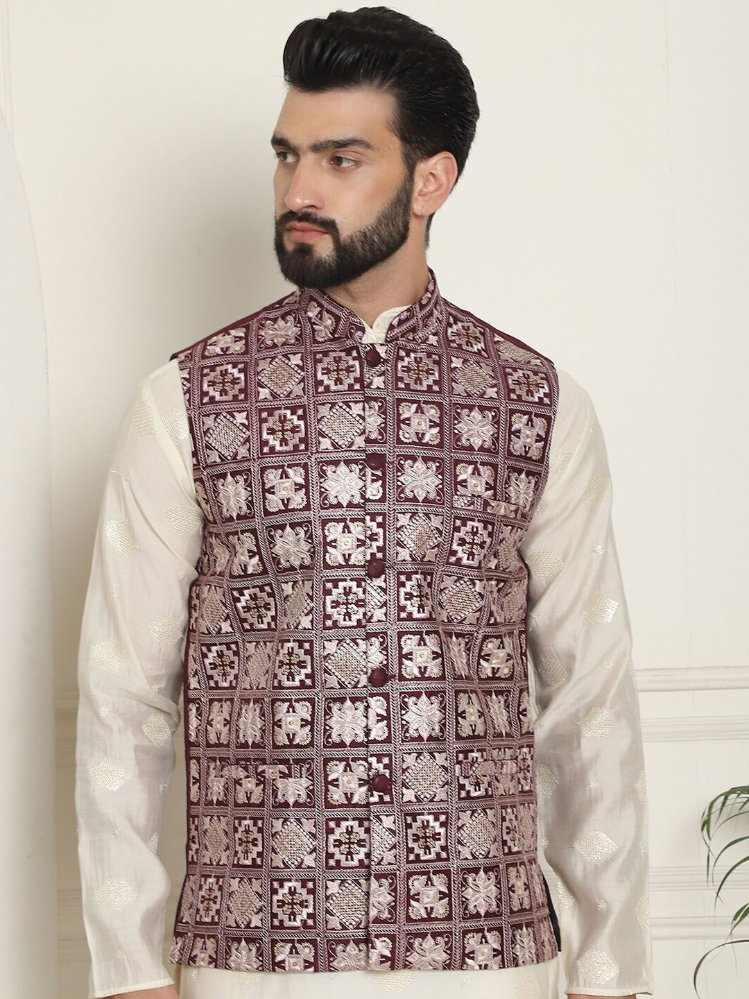 SOJANYA Jaket Tenun Nehru Bersulam