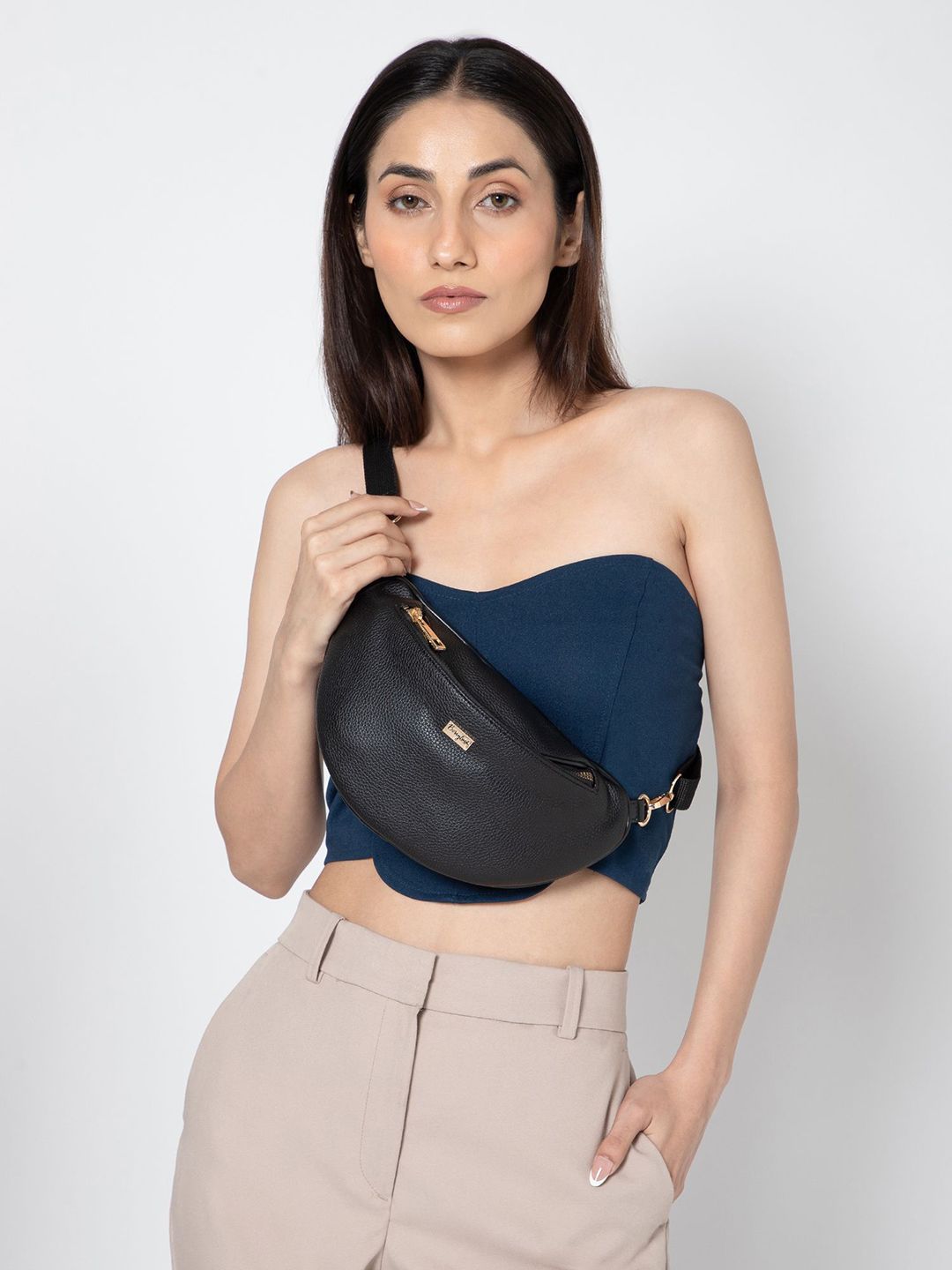 Berrylush Structured Sling Bag