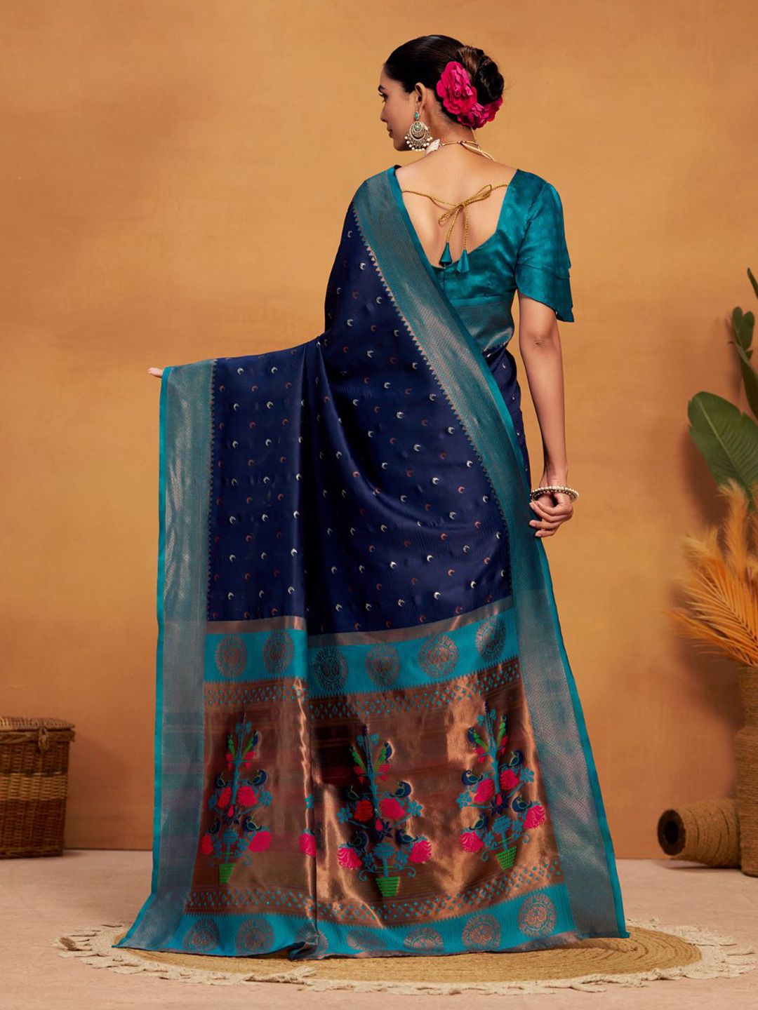 KALINI Woven Design Silk Blend Paithani Saree