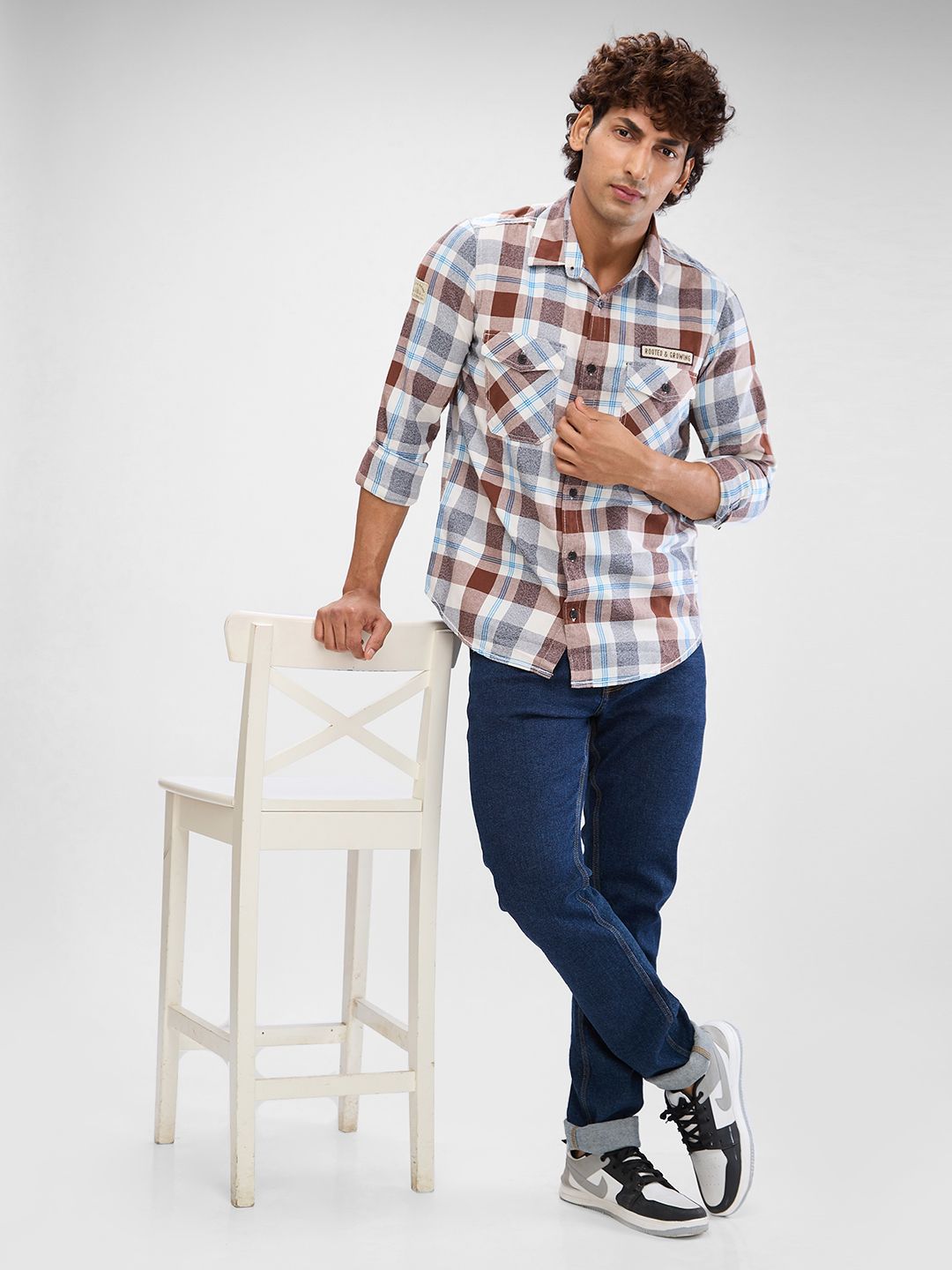 SPYKAR Men Tartan Perincian Poket Baju Kasual Slim Fit