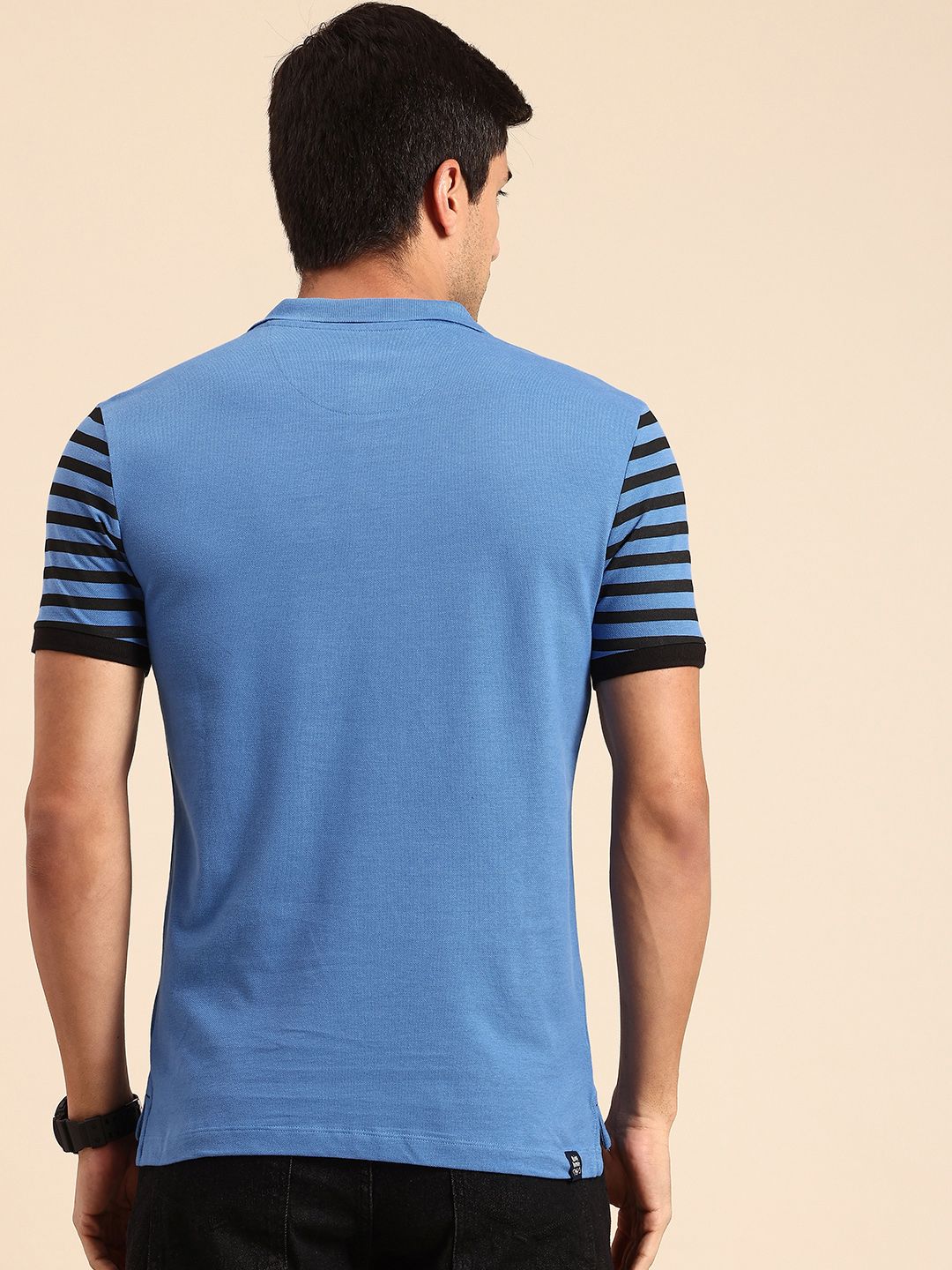 Kemeja-T Kapas Tulen Kolar Polo Berjalur Manusia