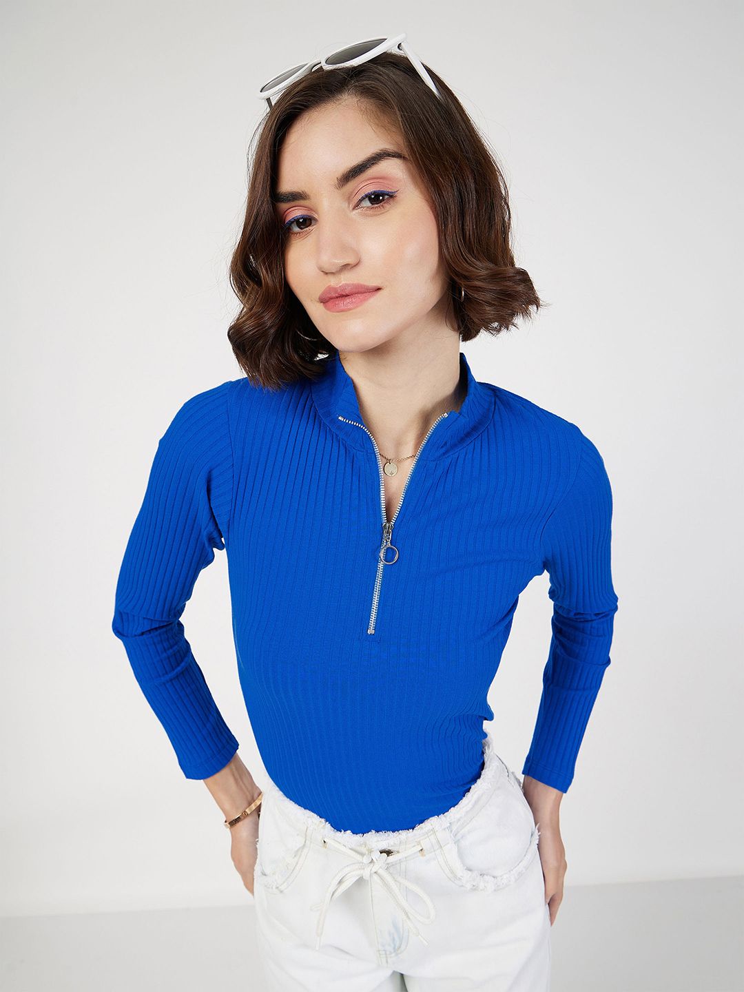 SASSAFRAS Blue Front Zipper Ribbed Top