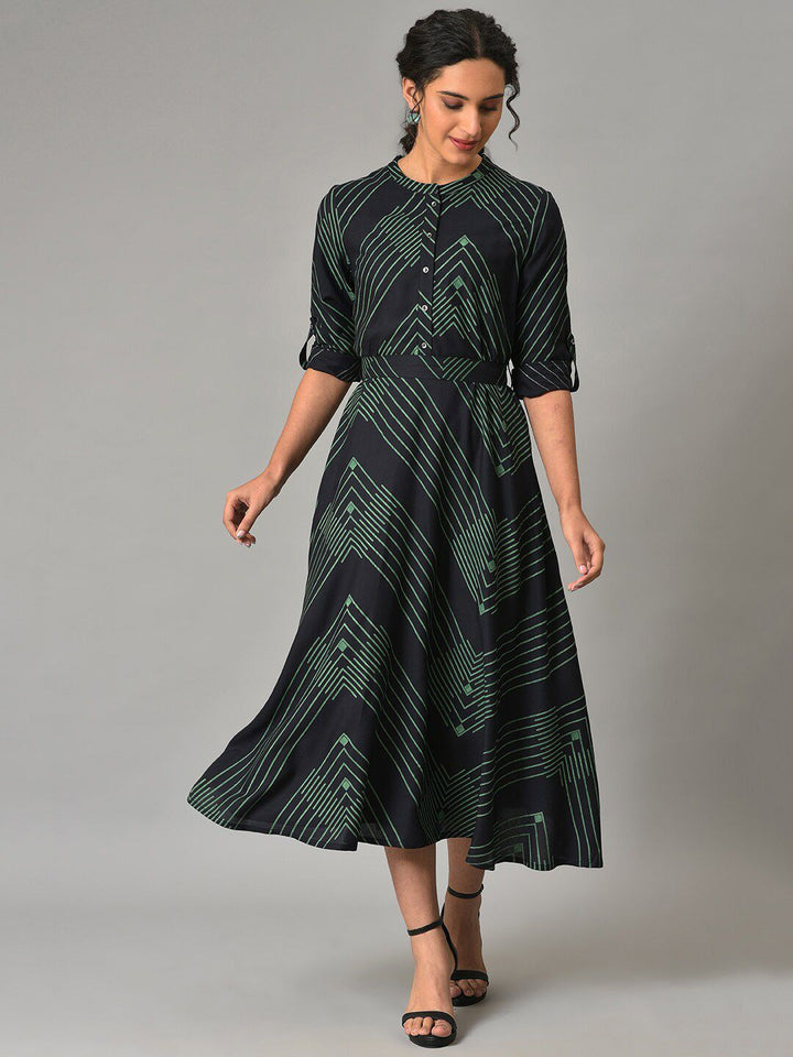 W Geometric Printed Roll-Up Sleeves Midi Dress