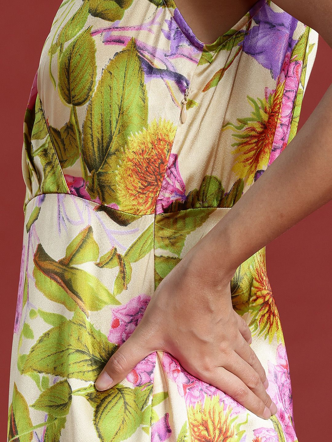 all about you Floral Printed Satin-Finish Wrap Dress