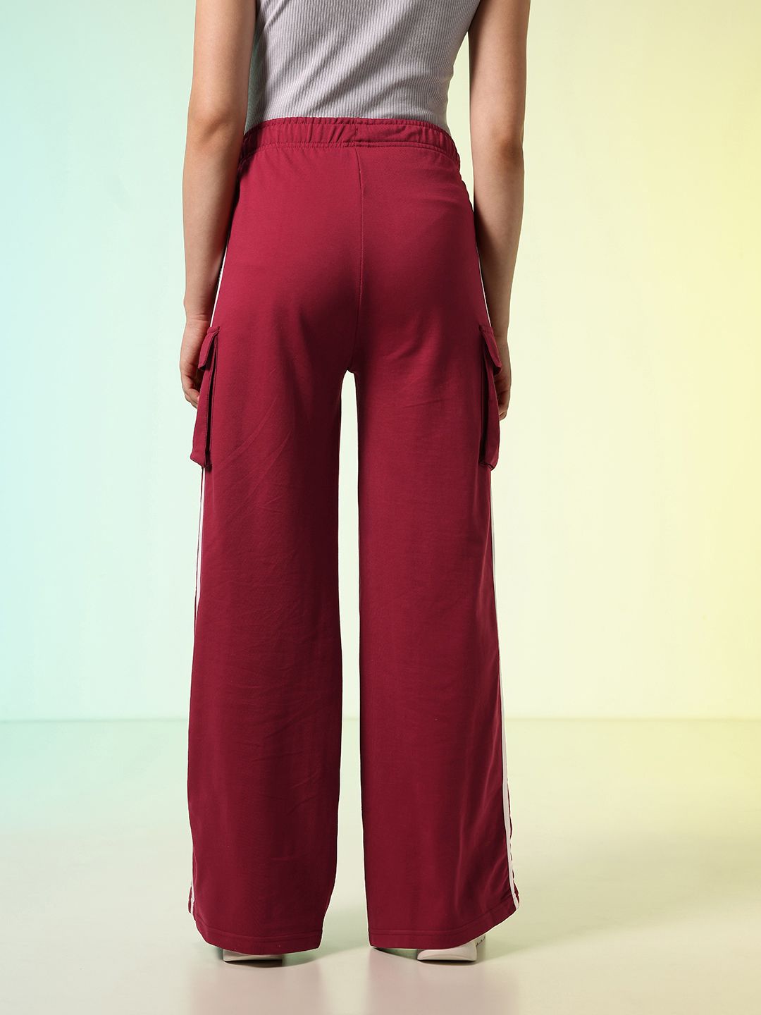 HRX by Hrithik Roshan Women BEING-LOCAL Side Striped Lifestyle Track Pant