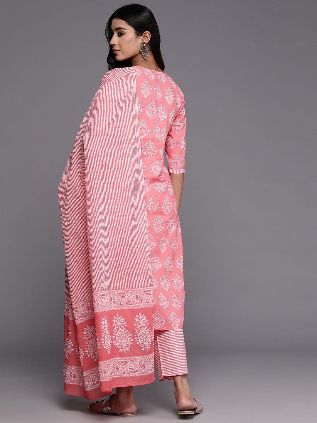 Libas Women Ethnic Motifs Yoke Design Thread Work Pure Cotton Kurta Set