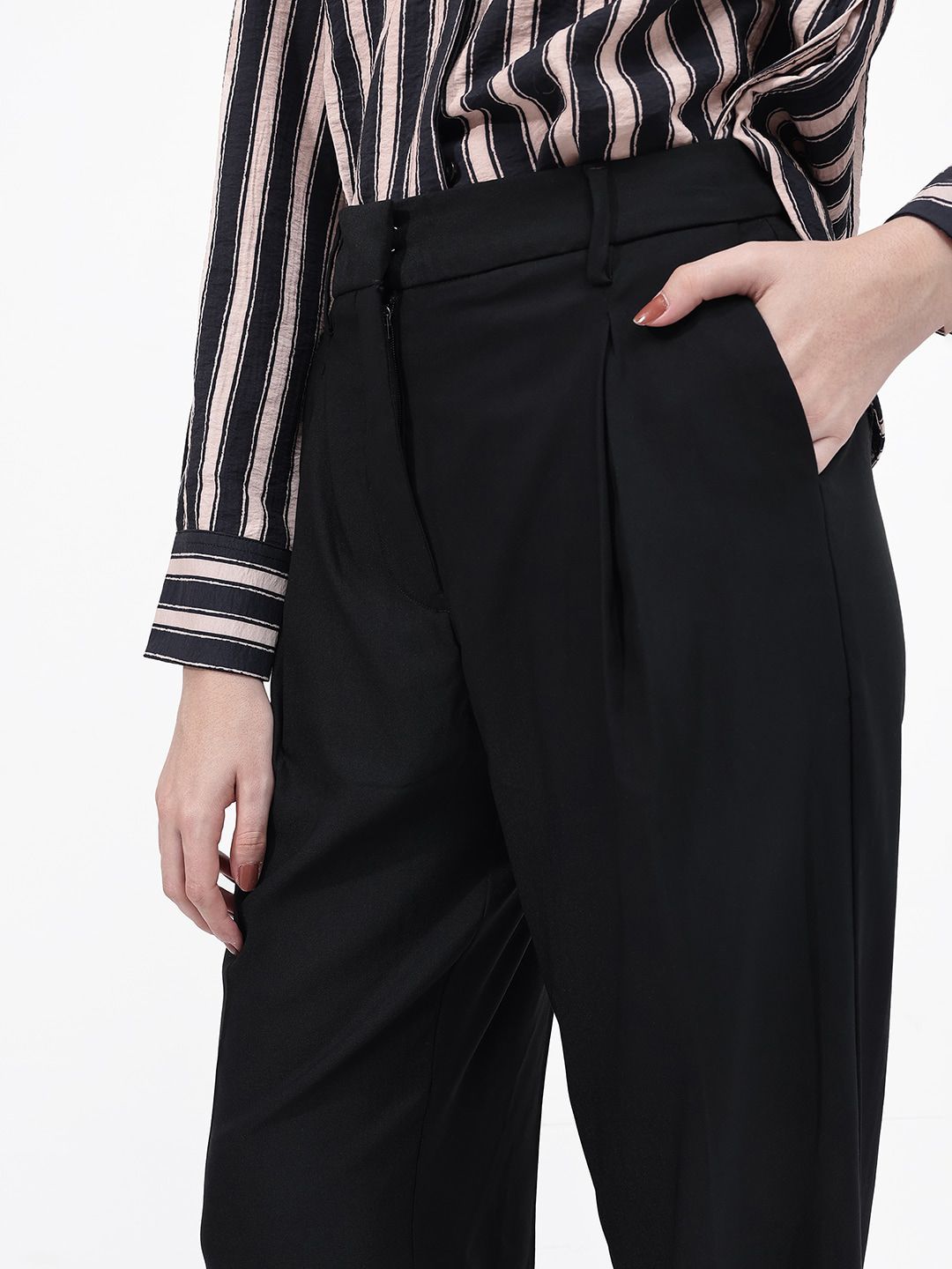 RAREISM Women Straight Fit Mid-Rise Trousers