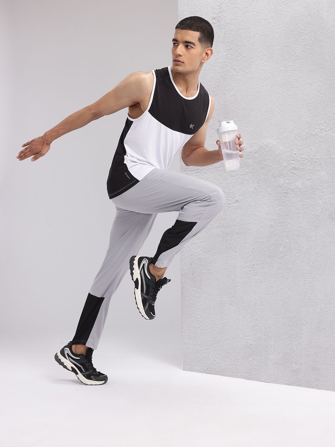 HRX by Hrithik Roshan Colourblocked Rapid-Dry Running T-shirt