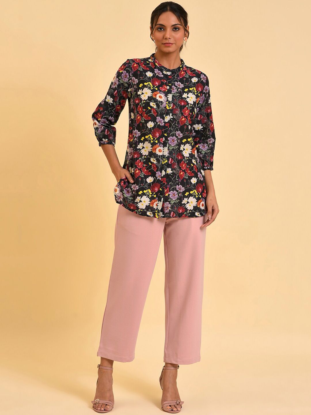 W Black & Red Floral Printed Mandarin Collar Shirt Style Top