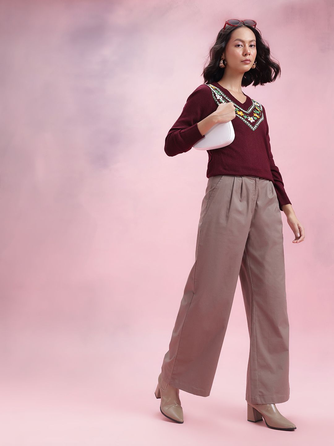 DressBerry Floral Embroidered Acrylic Pullover