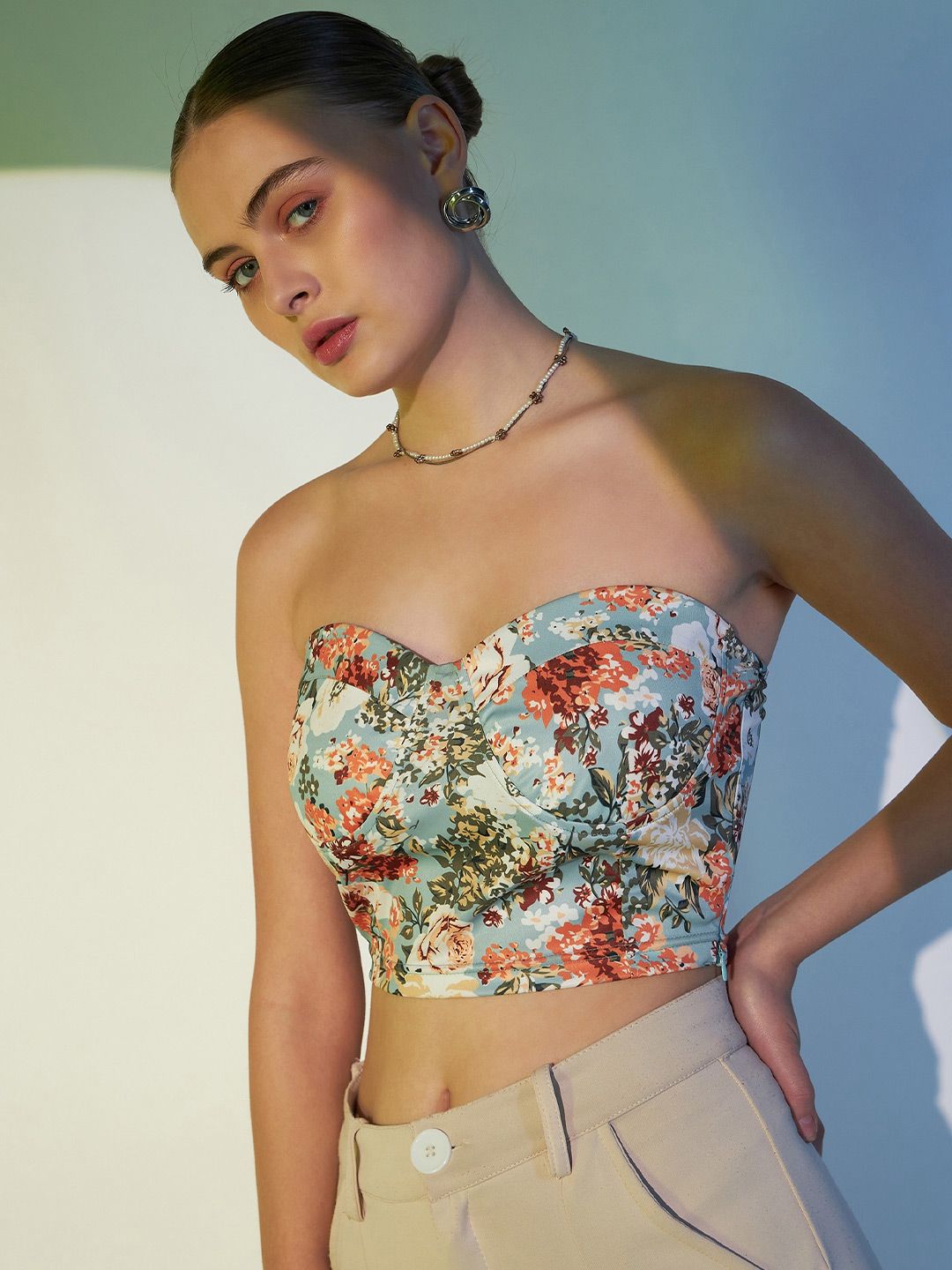 Berrylush Floral Printed Strapless Tube Crop Top