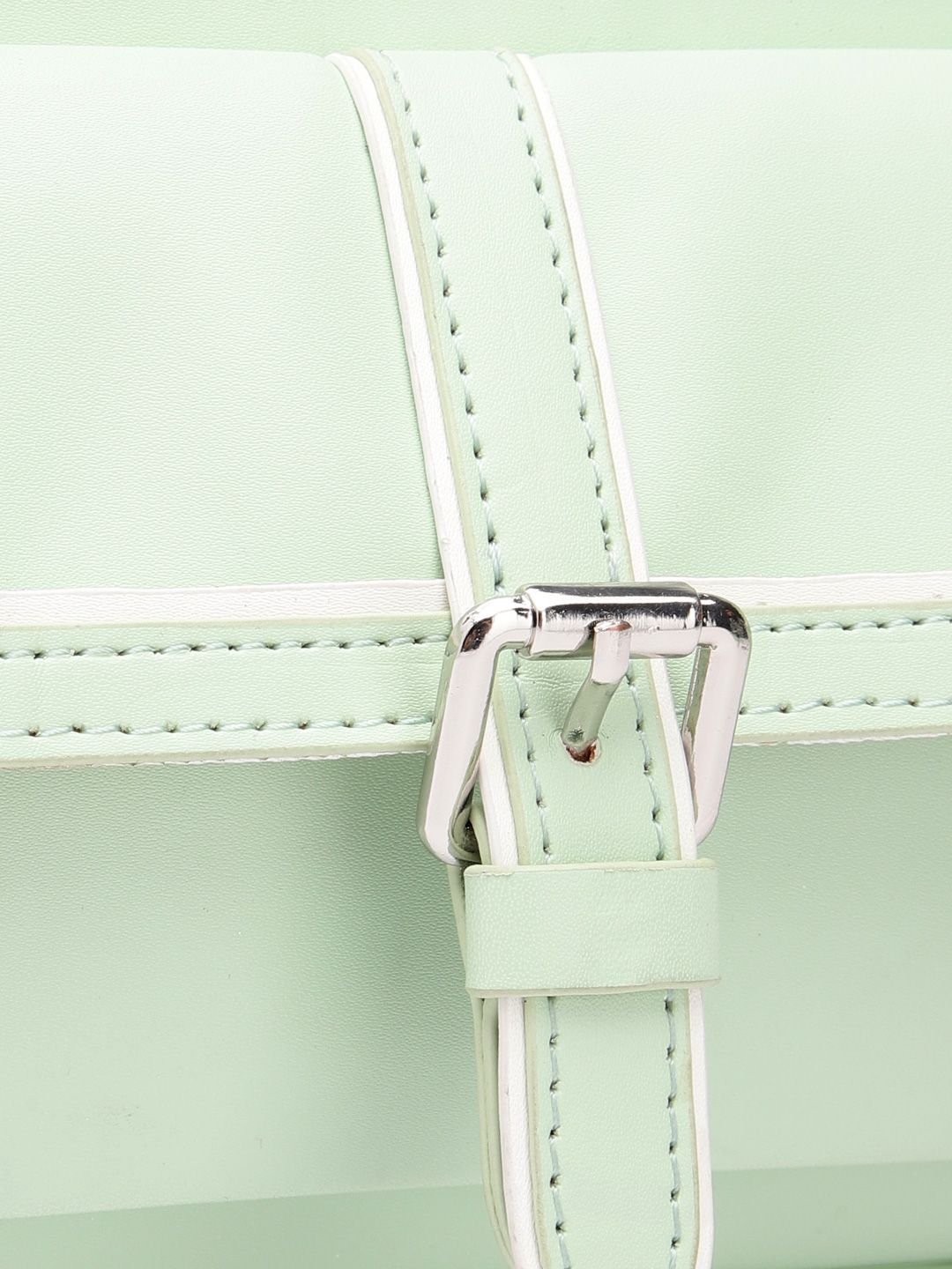 Berrylush Swagger Shoulder Bag