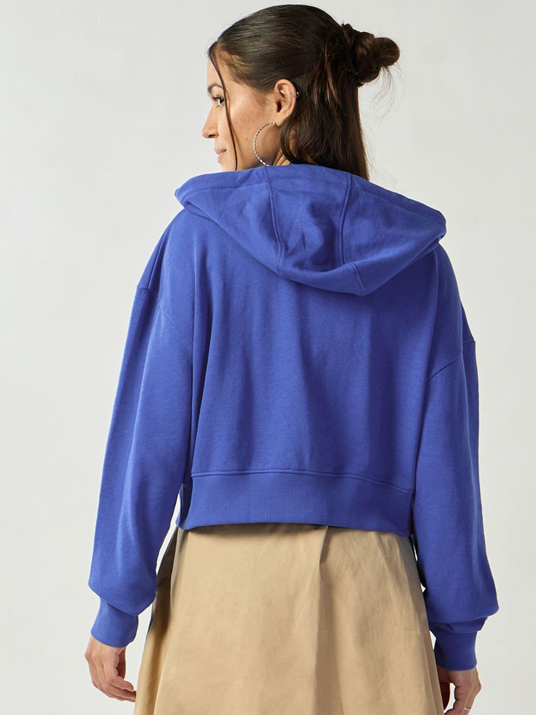Bewakoof Women Zipped Oversized Hooded Crop Sweatshirt