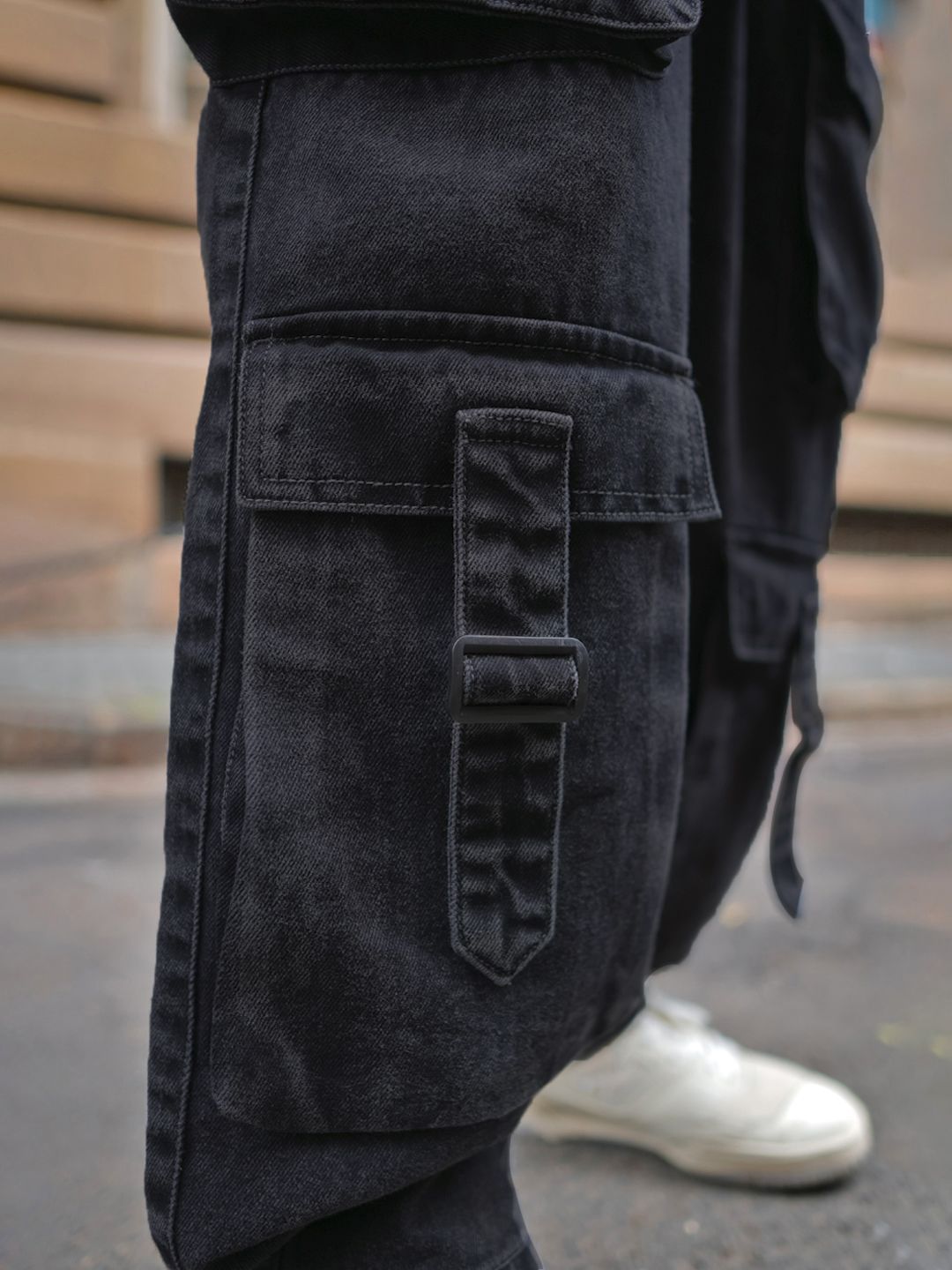 Powerlook Men Pure Cotton Loose Fit Cargos Trousers