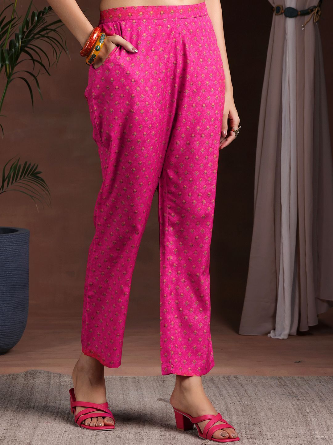 Libas Women Ethnic Motifs Printed Regular Kurta with Trousers & With Dupatta