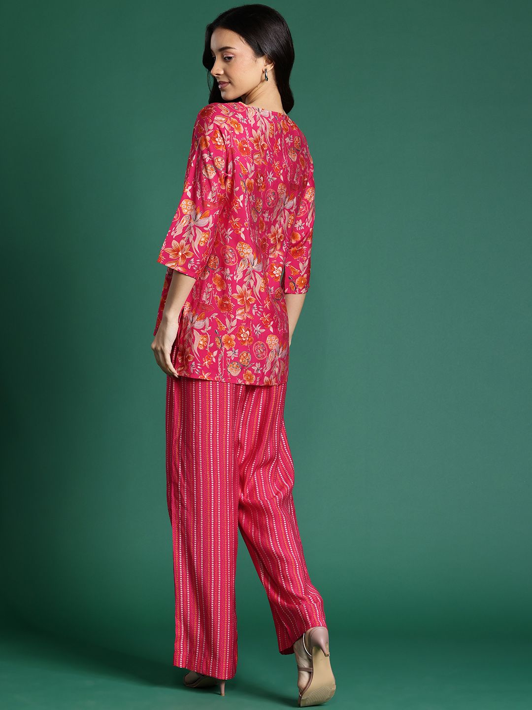 DressBerry Floral Printed Top With Trouser