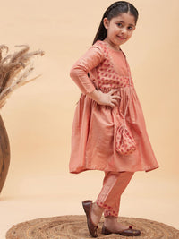 VASTRAMAY Girls Floral Printed Pleated Anarkali Kurta with Pyjamas & Potli Bag