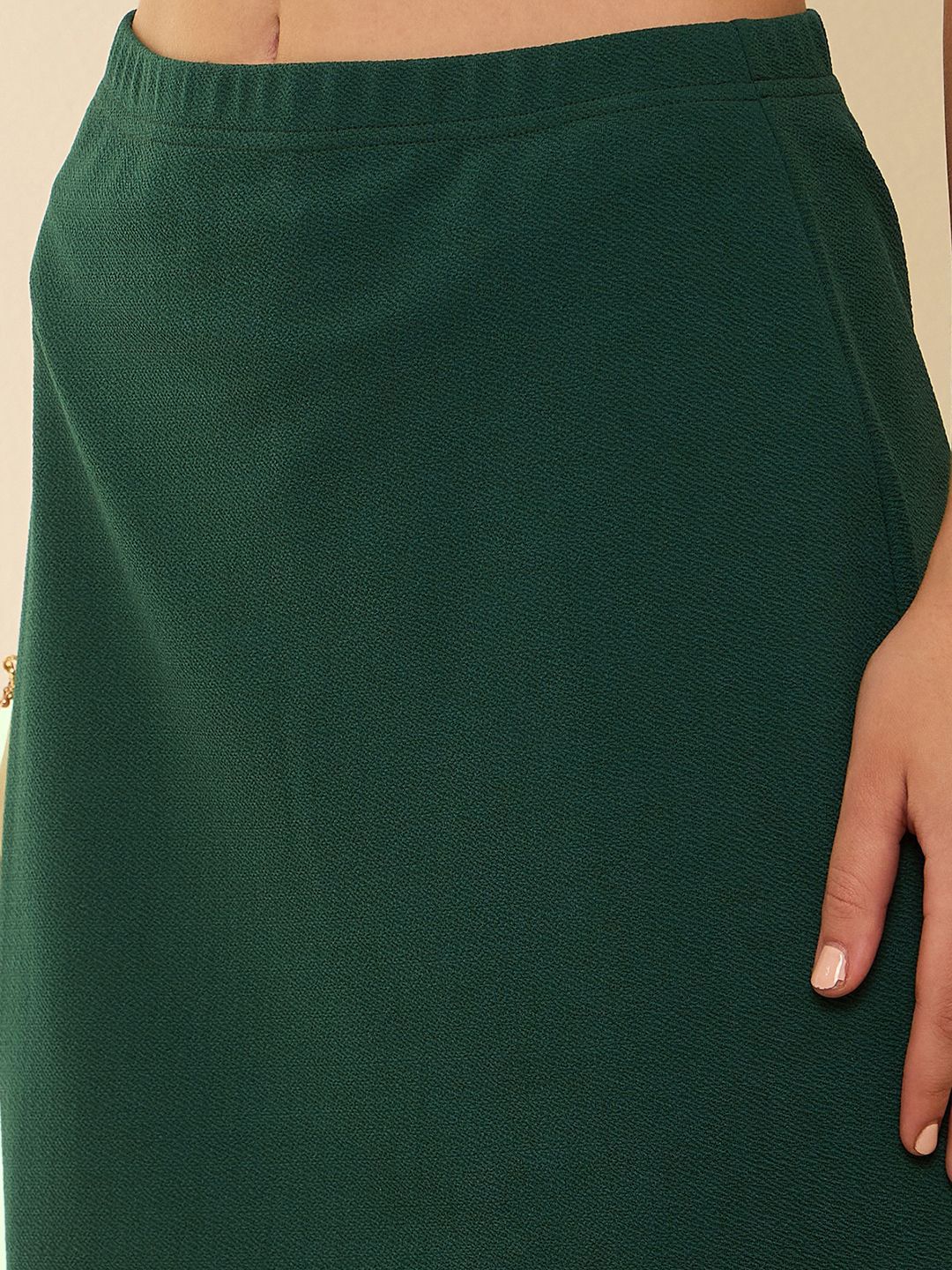 Berrylush Straight Mini Skirts