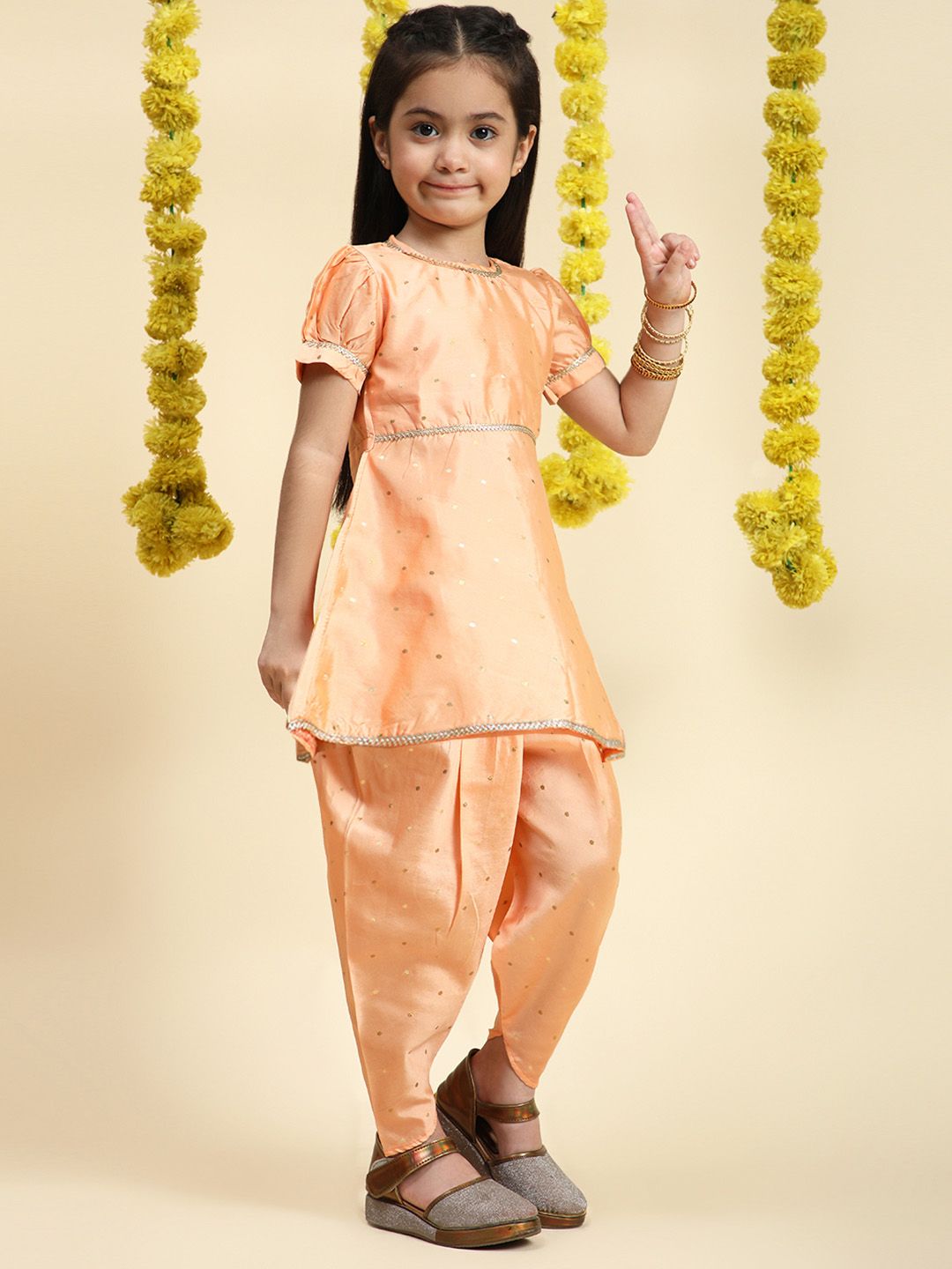 Cutiekins Girls Ethnic Motifs Embroidered Zari Kurta With Dhoti Pants