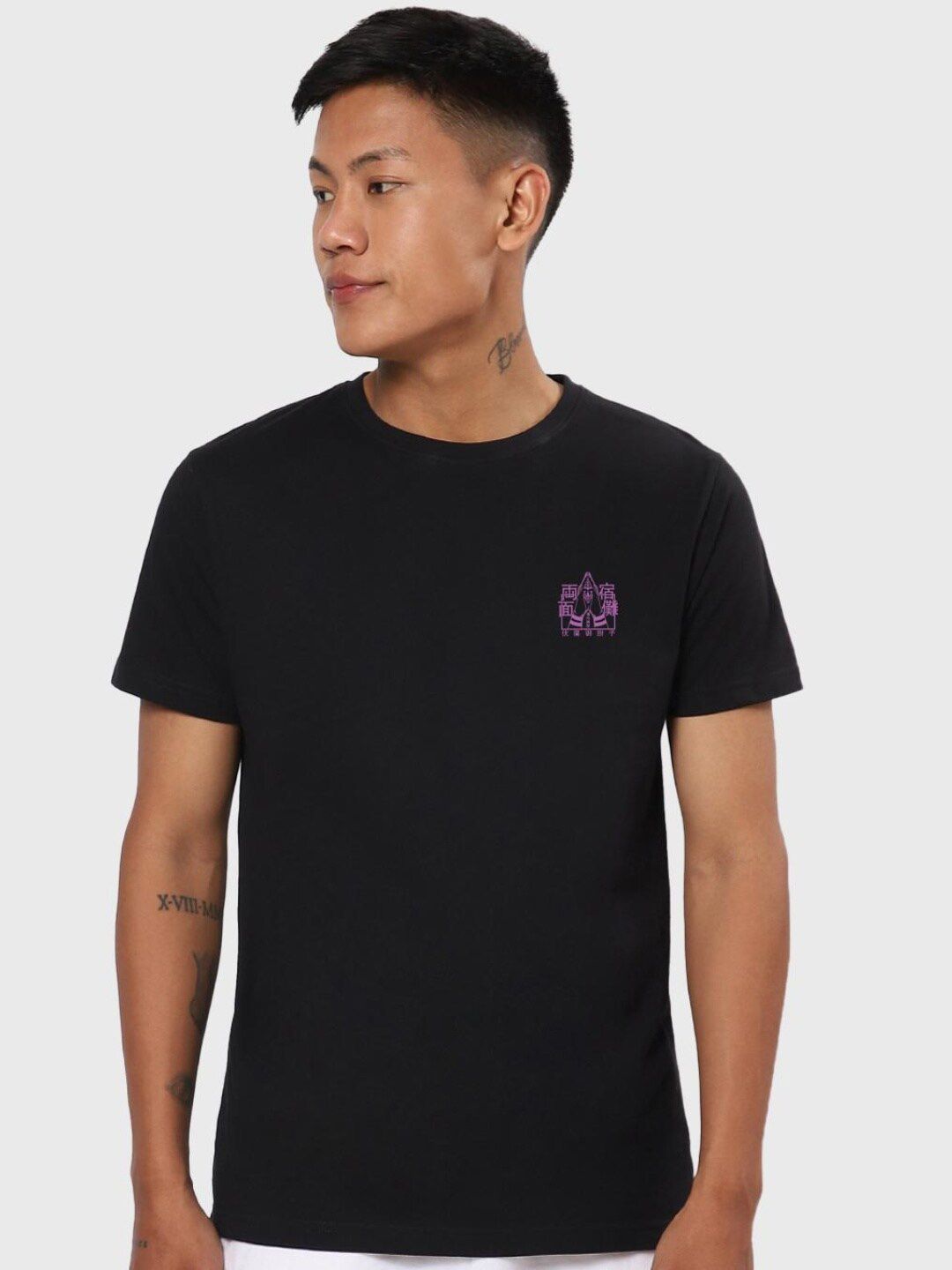 Bewakoof Men Black & Purple Printed Pure Cotton T-shirt